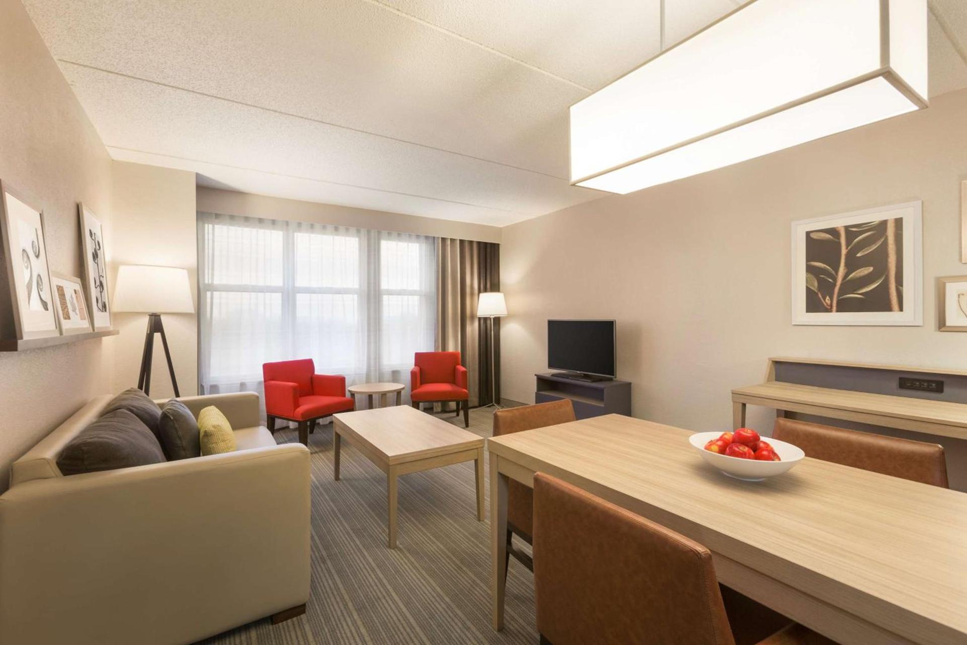 Country Inn & Suites by Radisson, Bloomington at Mall of America, MN photo 24