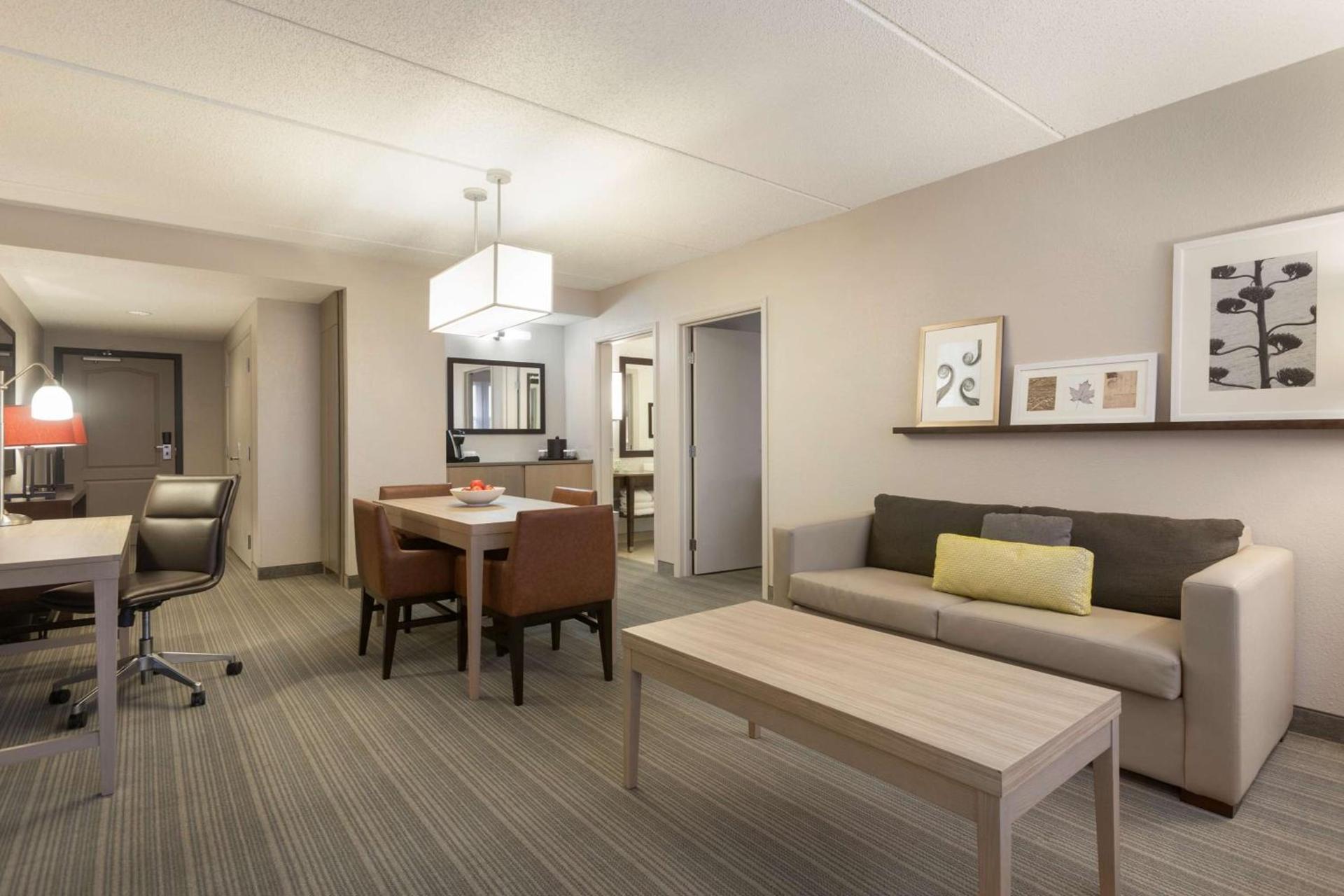 Country Inn & Suites by Radisson, Bloomington at Mall of America, MN photo 25