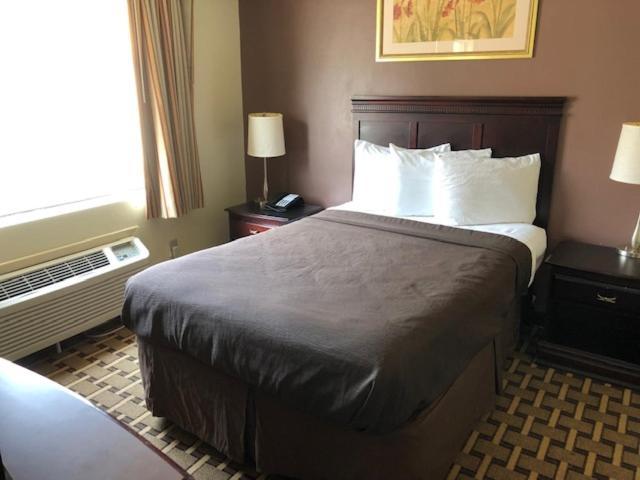Americas Best Value Inn Athens photo 3