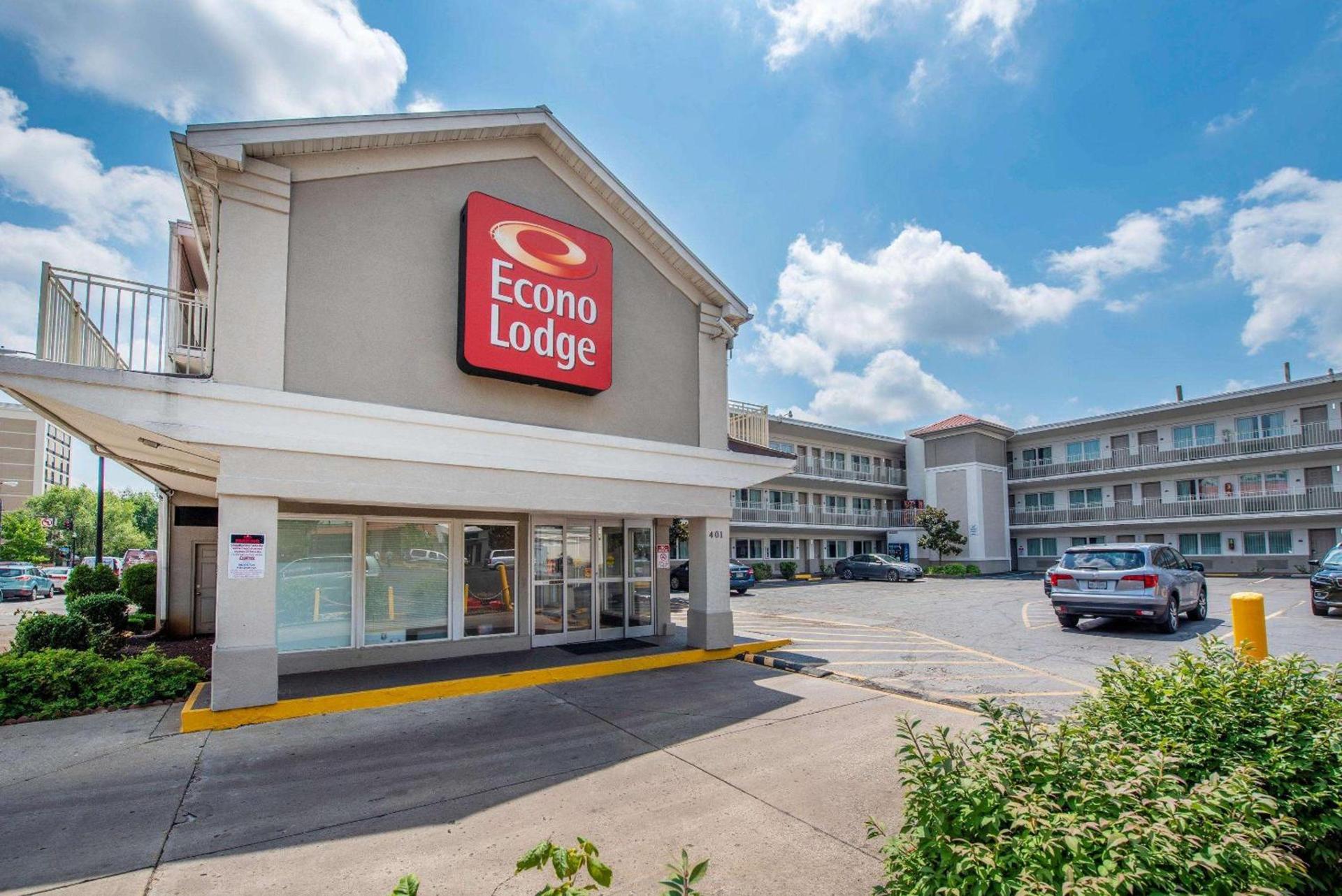 Econo Lodge Louisville Downtown photo 17