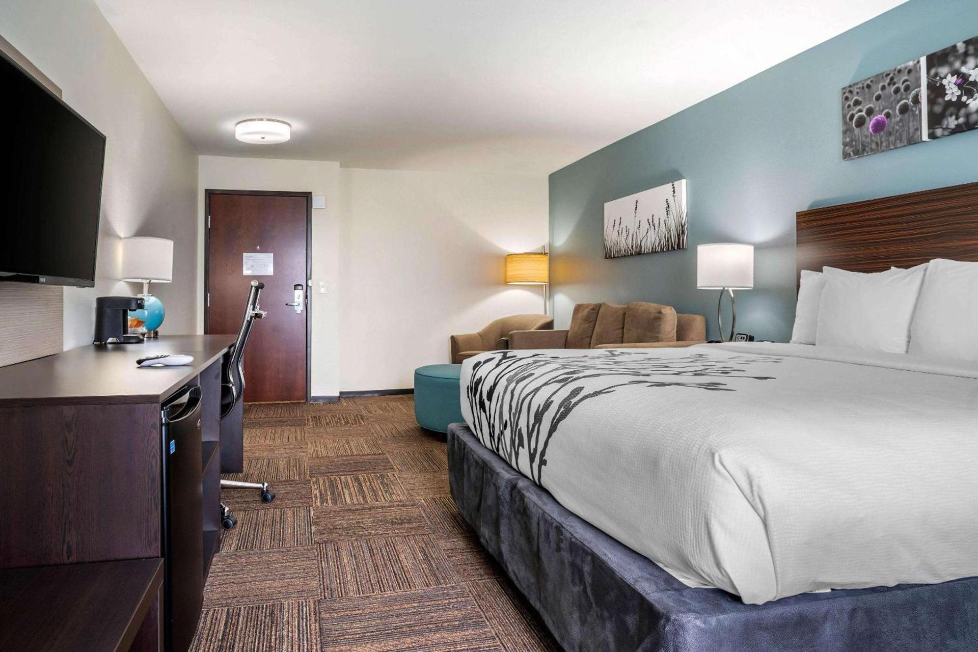 Sleep Inn & Suites near Westchase photo 10