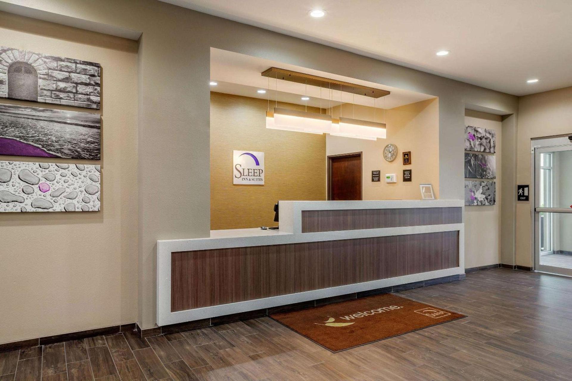 Sleep Inn & Suites near Westchase photo 5