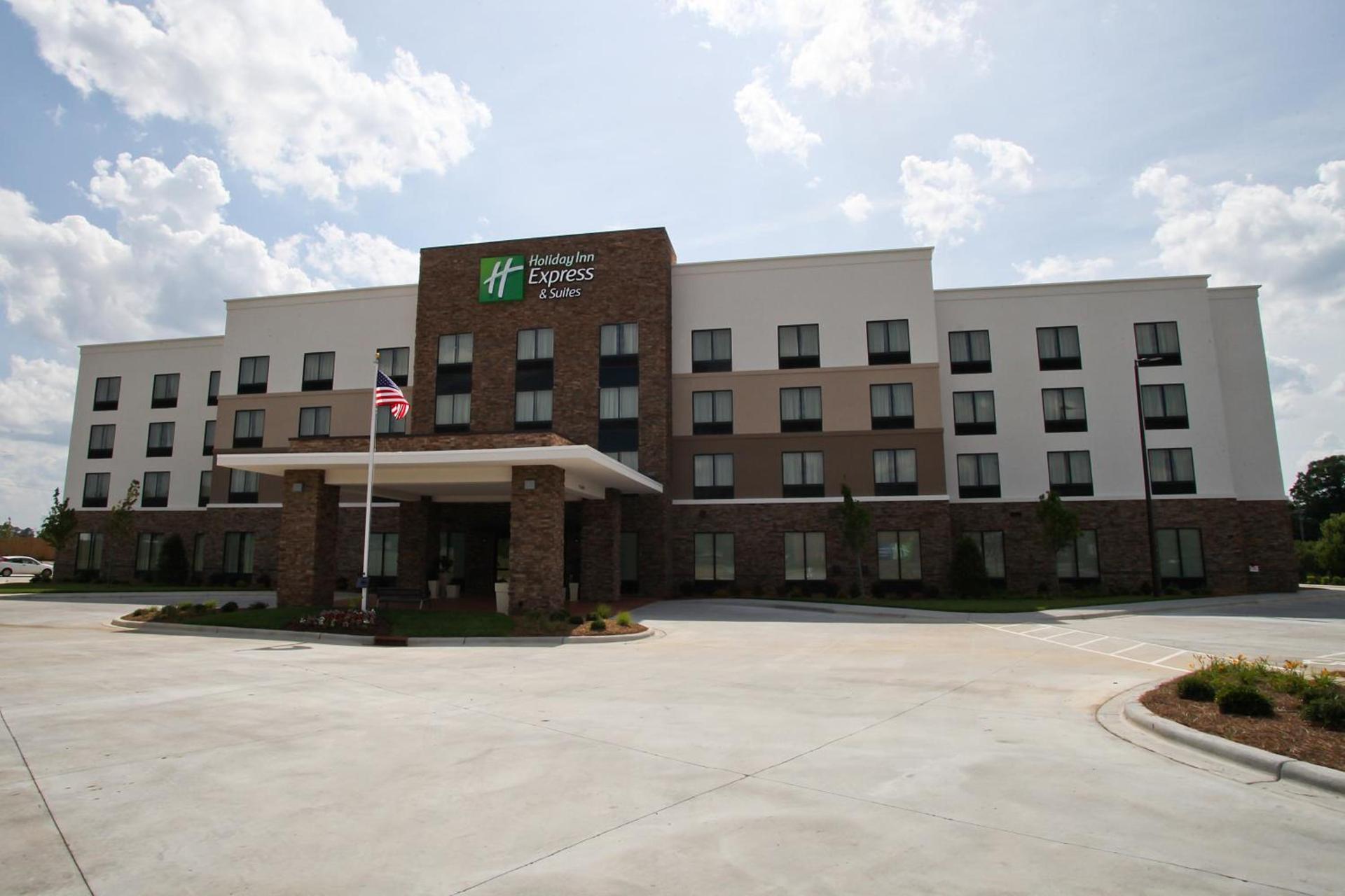 Holiday Inn Express & Suites Monroe by IHG photo 22