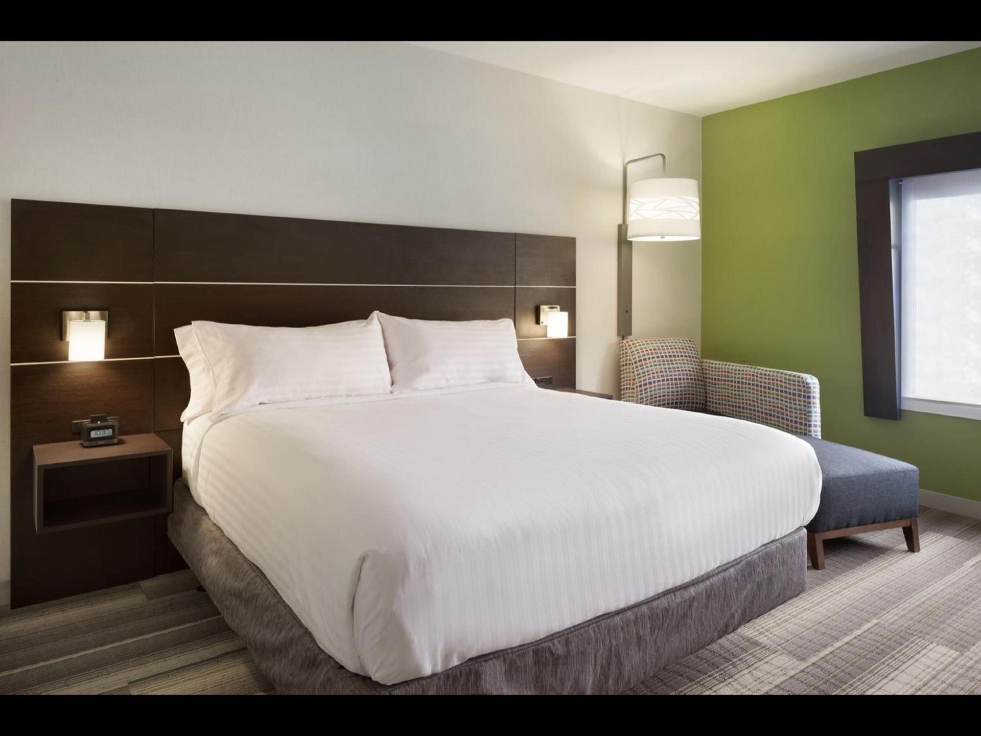Holiday Inn Express Hotel & Suites Canton by IHG photo 25