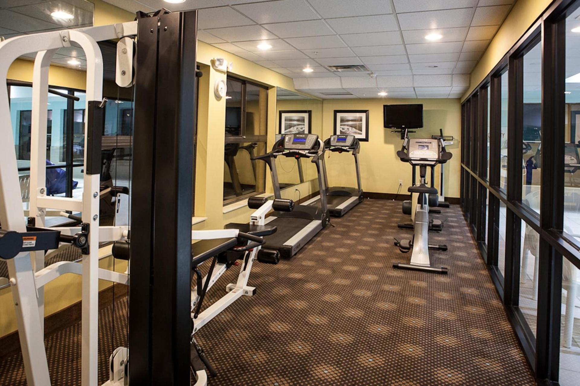 Holiday Inn Express Hotel & Suites Canton by IHG photo 38