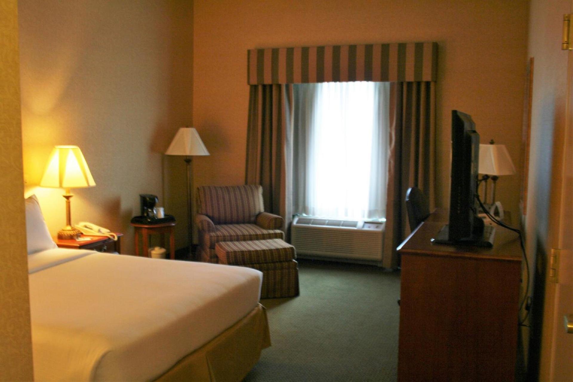 Holiday Inn Express Hotel & Suites Drums-Hazelton by IHG photo 33