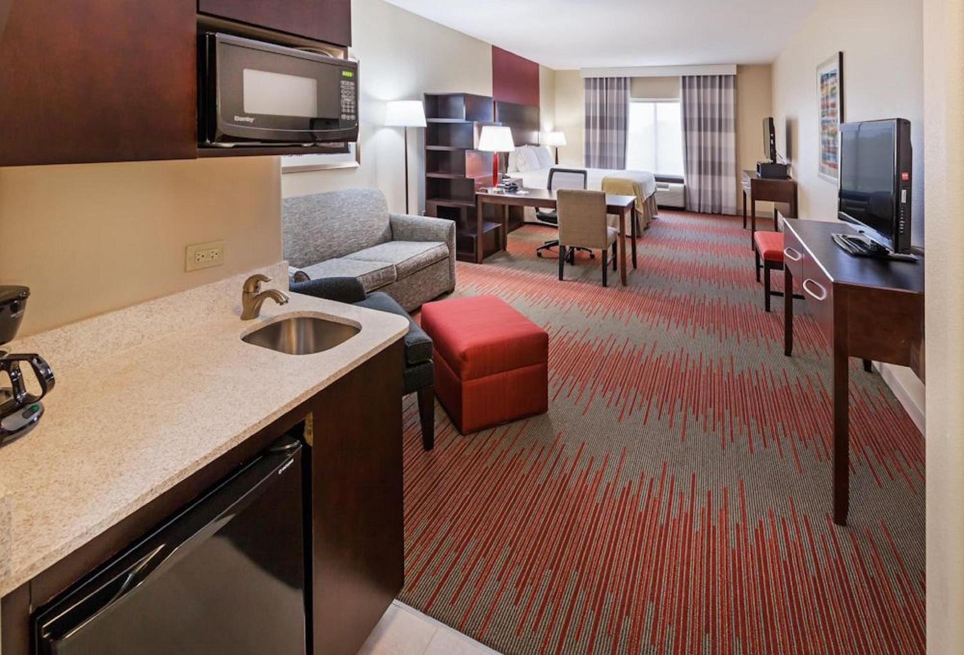 Holiday Inn Express Hotel and Suites Duncan by IHG photo 17