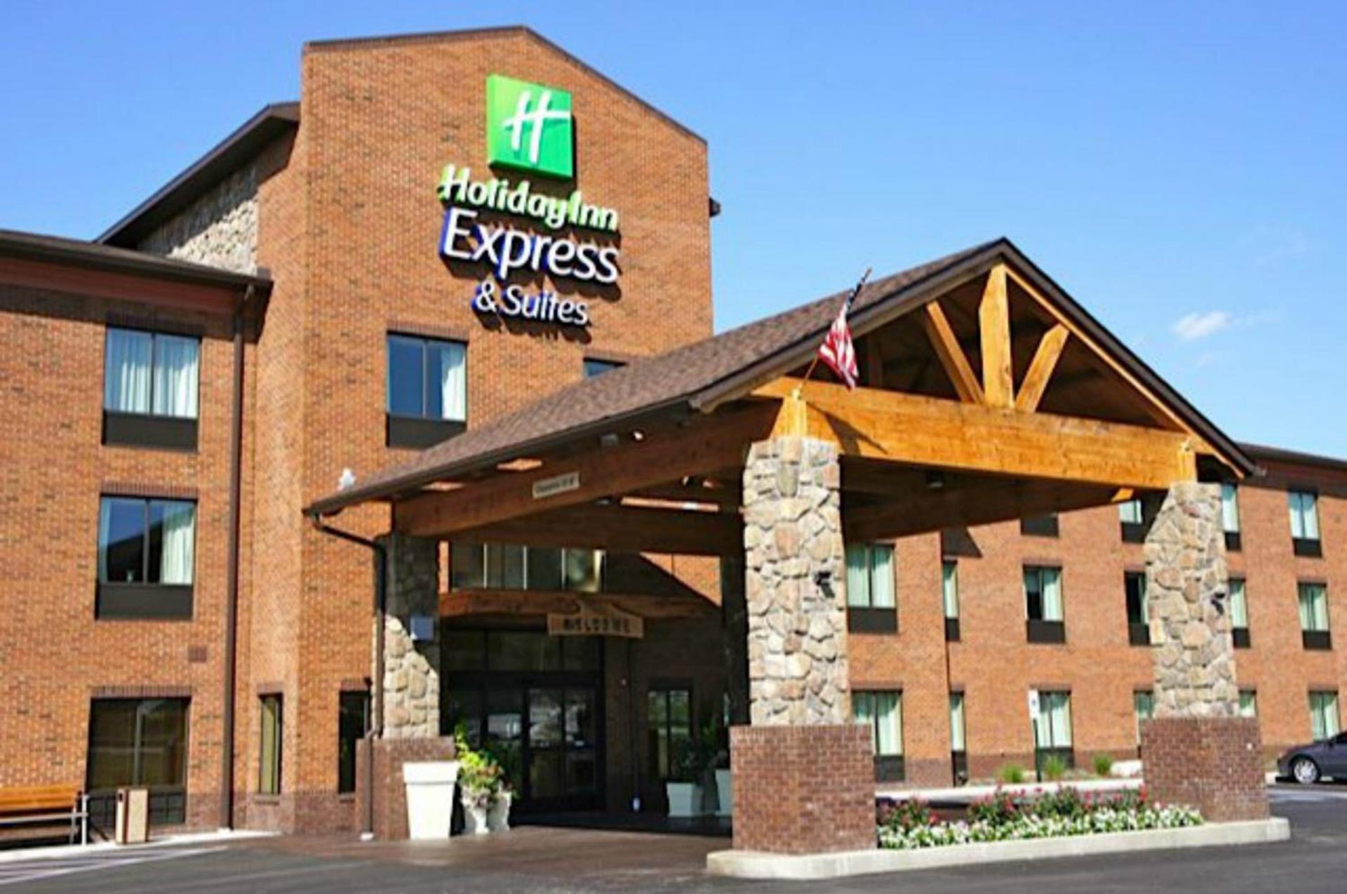 Holiday Inn Express & Suites Donegal by IHG photo 1