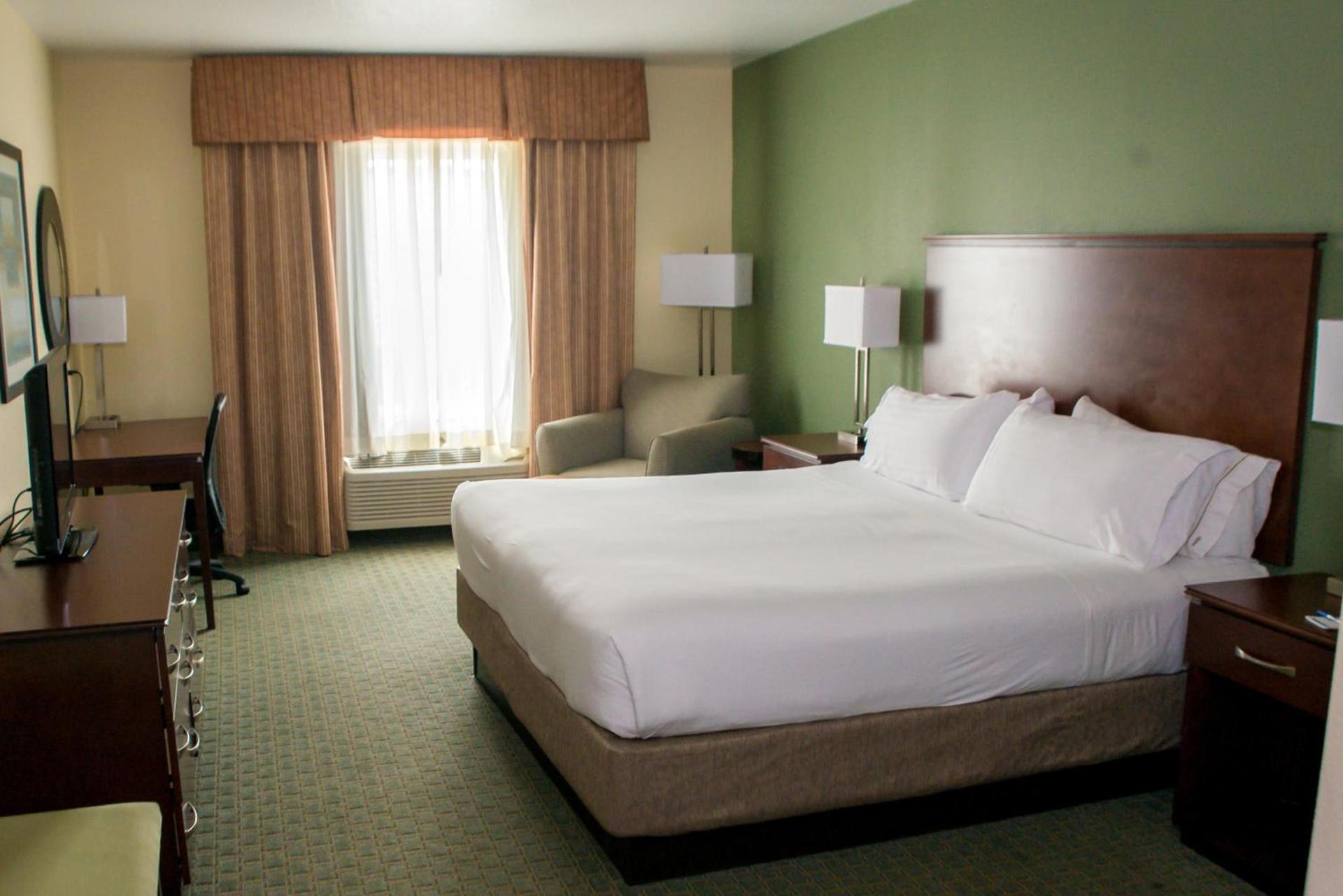 Holiday Inn Express & Suites Cocoa by IHG photo 52