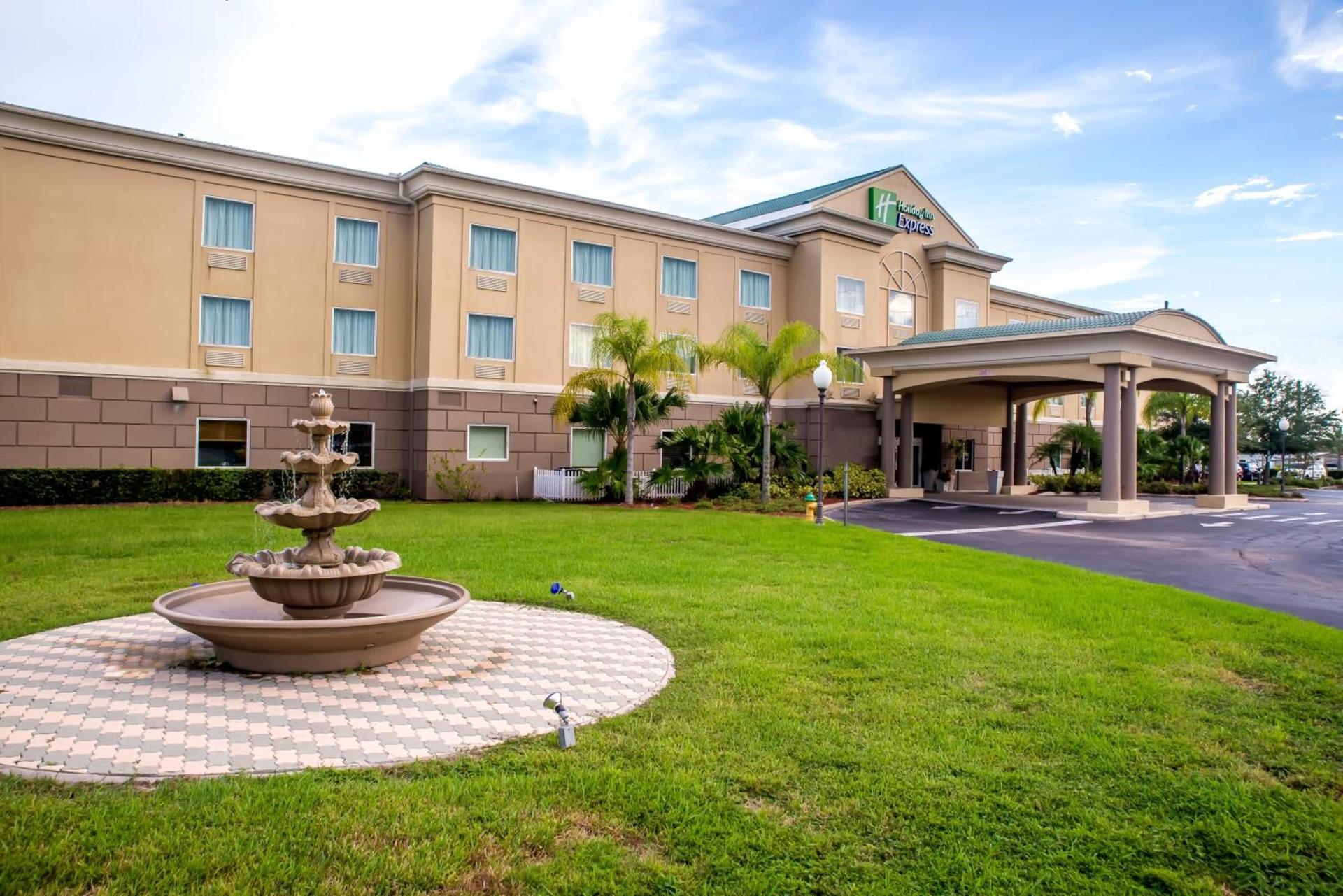 Holiday Inn Express & Suites Cocoa by IHG photo 19