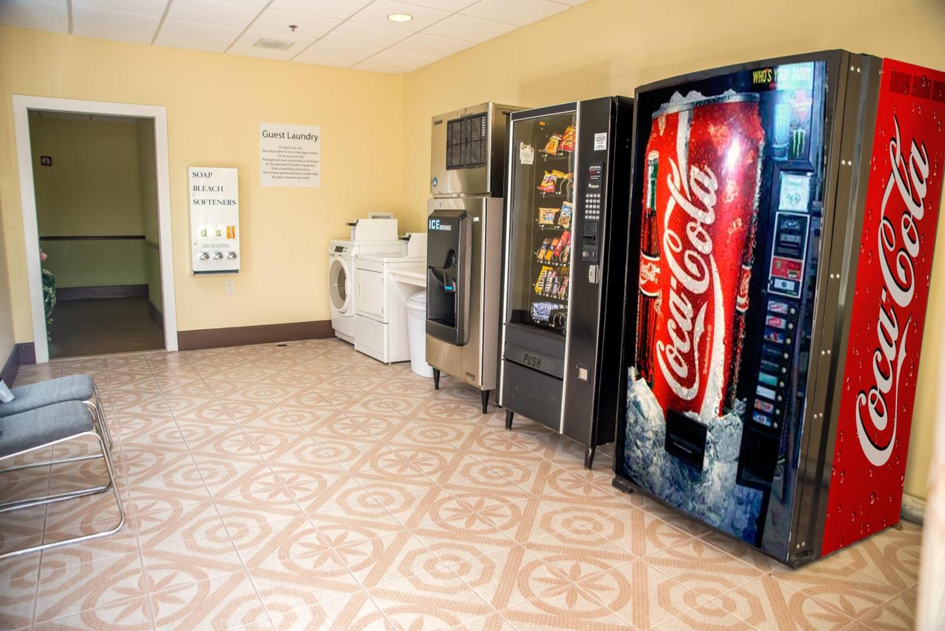 Holiday Inn Express & Suites Cocoa by IHG photo 3