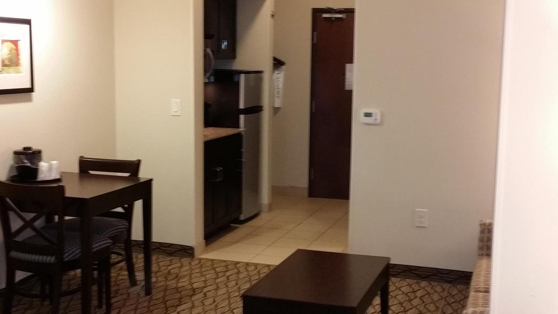 Holiday Inn Express & Suites Deming Mimbres Valley by IHG photo 20