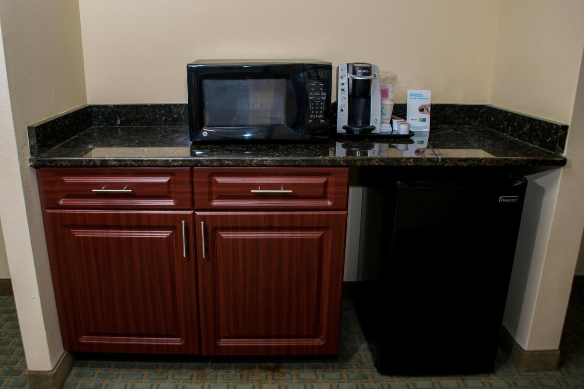Holiday Inn Express & Suites Cocoa by IHG photo 73