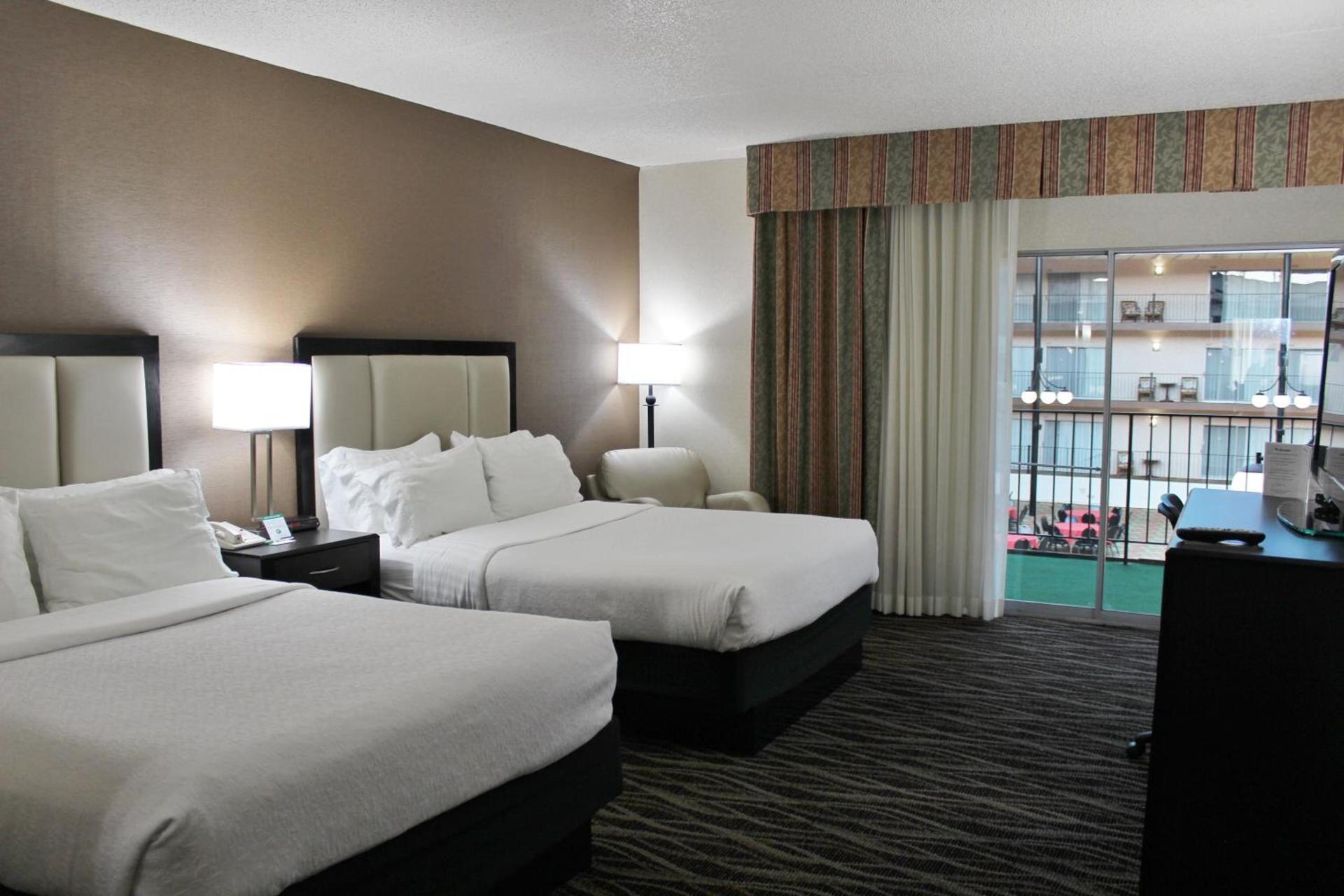 Holiday Inn Des Moines-Airport Conf Center by IHG photo 29