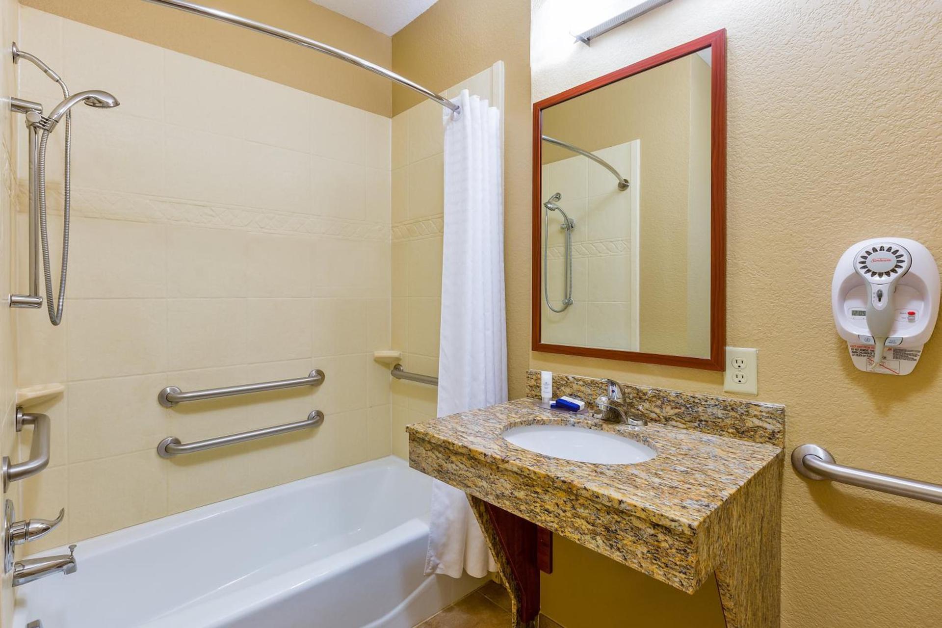 Candlewood Suites Decatur Medical Center by IHG photo 23