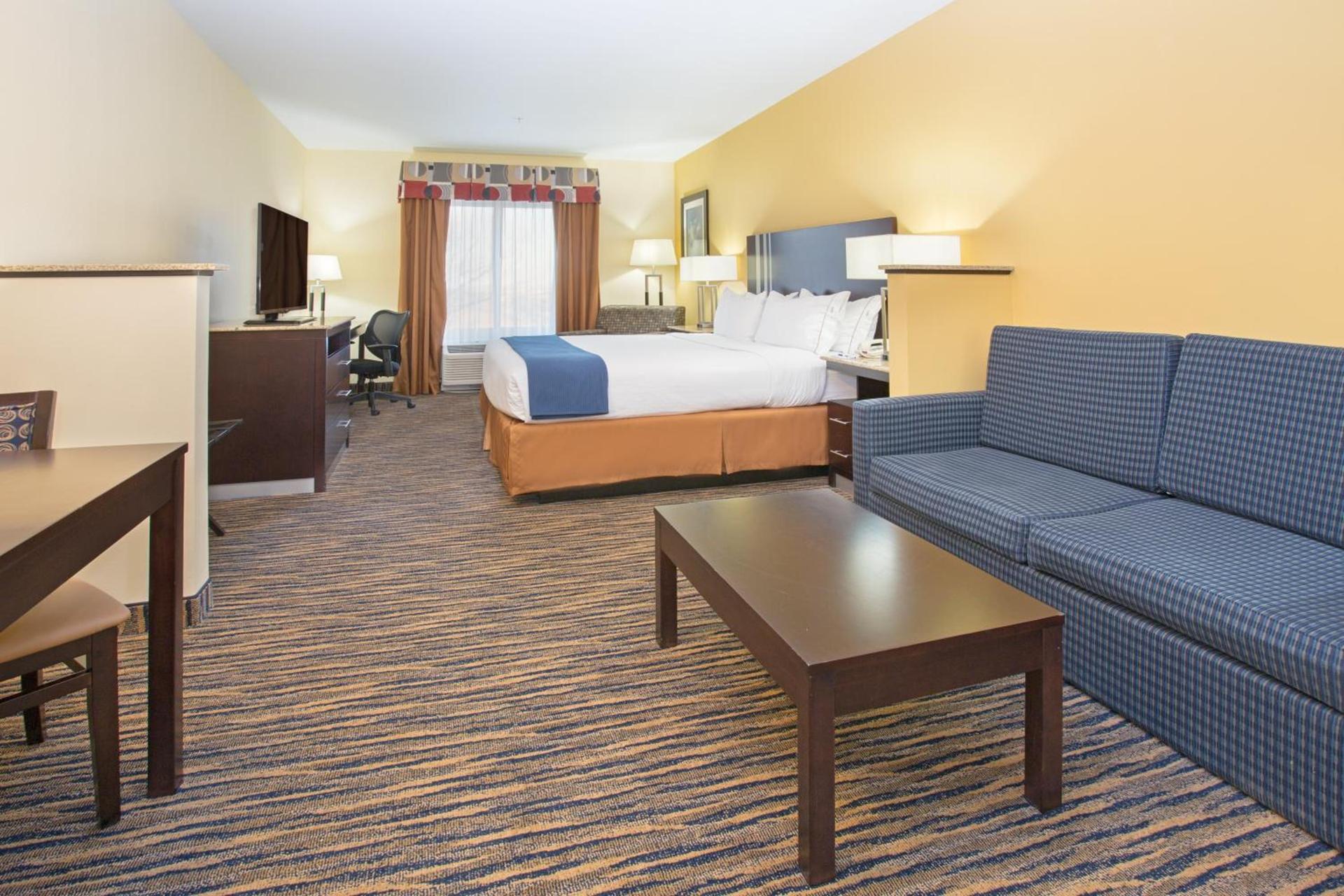 Holiday Inn Express & Suites Denver North - Thornton by IHG photo 3
