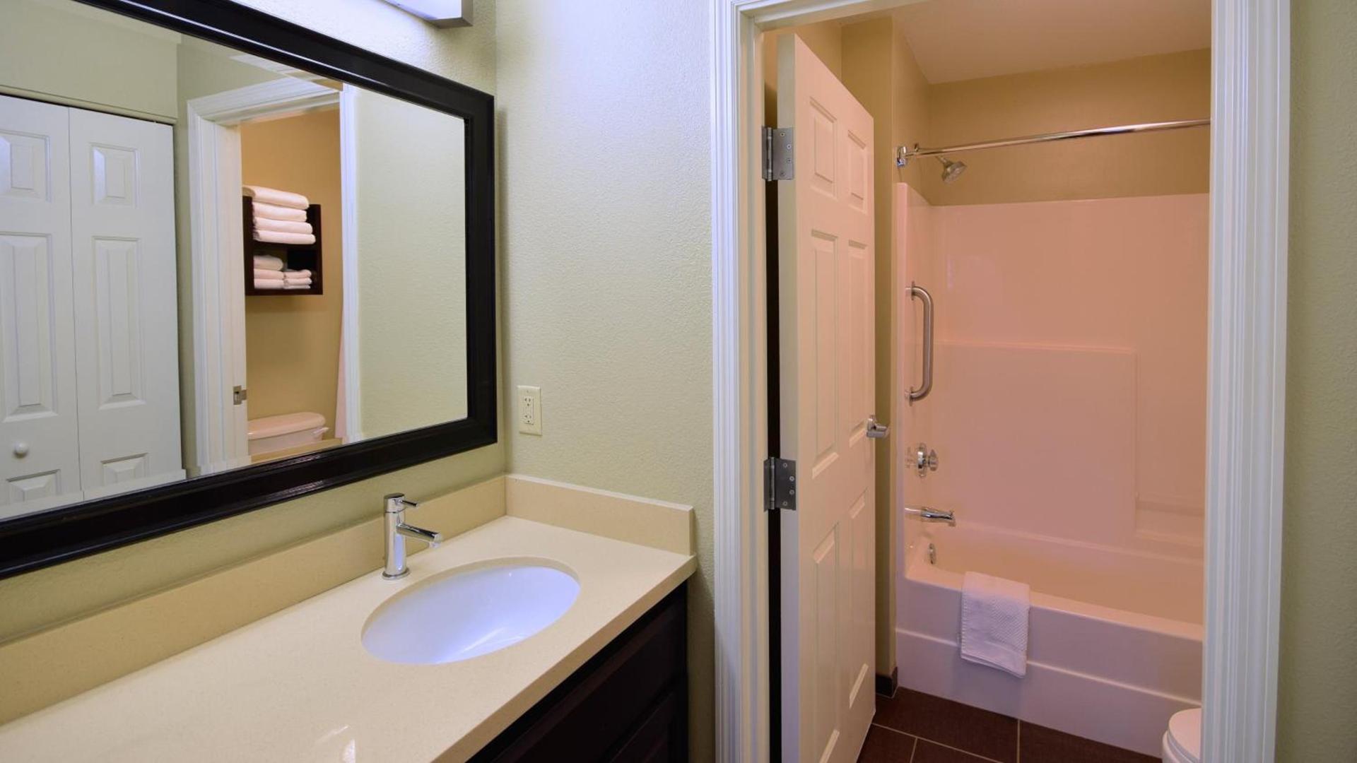 Staybridge Suites - Cincinnati North by IHG photo 38