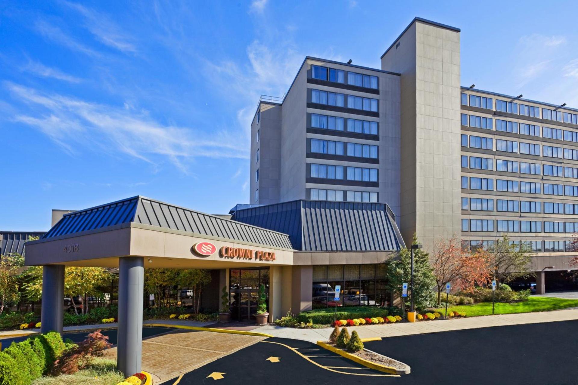 Crowne Plaza Englewood by IHG photo 1