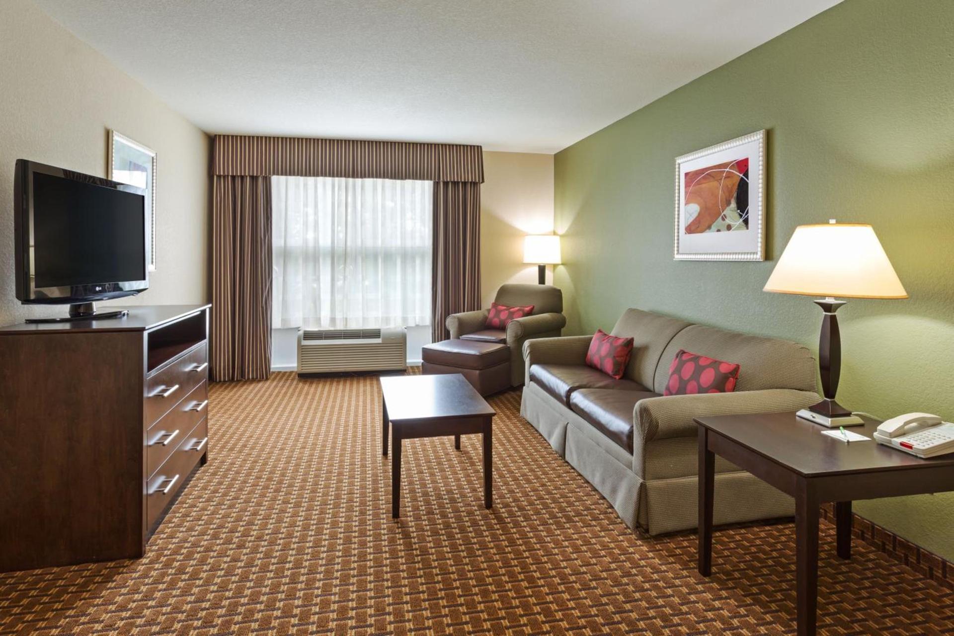 Holiday Inn Daytona Beach LPGA photo 23