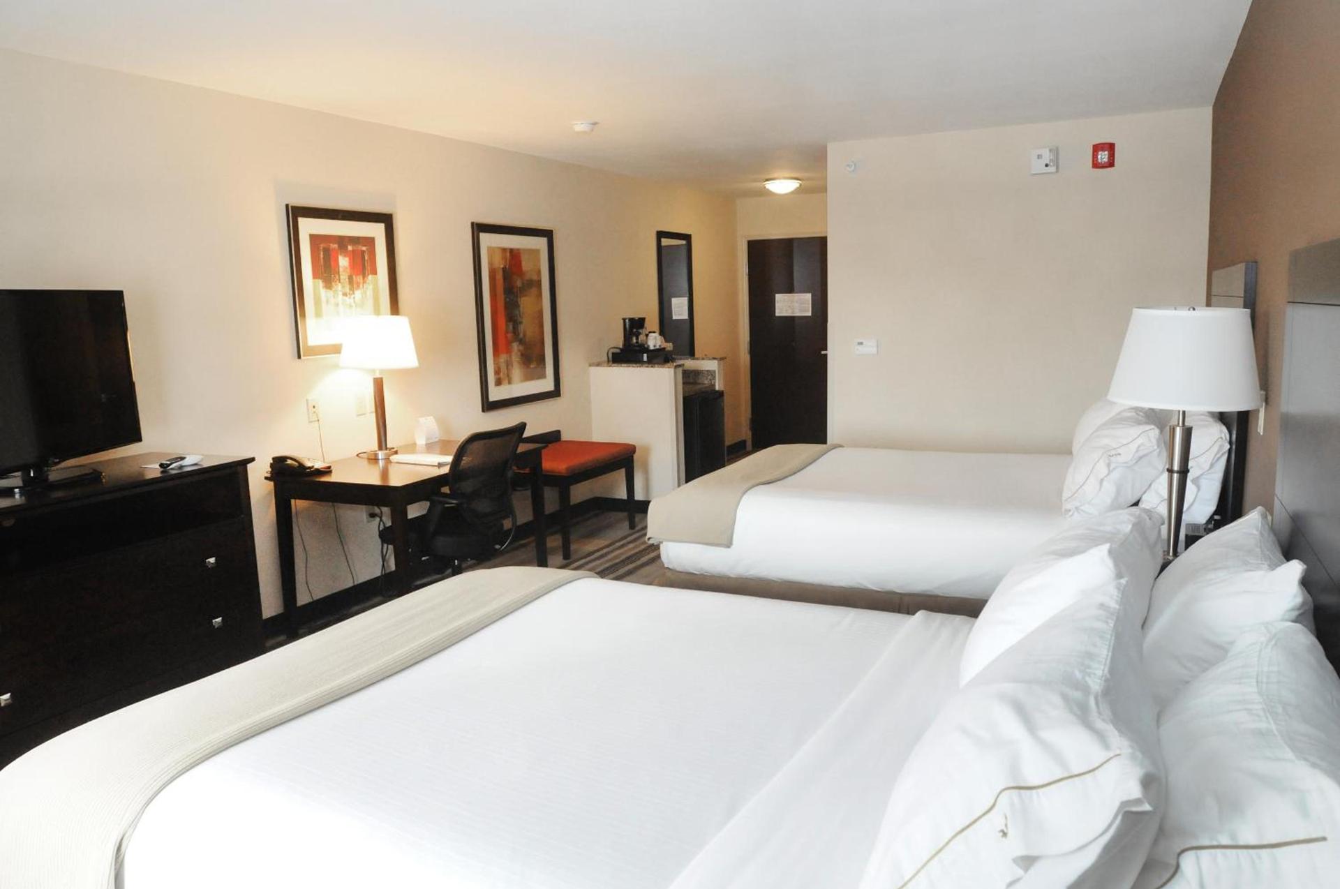 Holiday Inn Express & Suites Cambridge by IHG photo 18