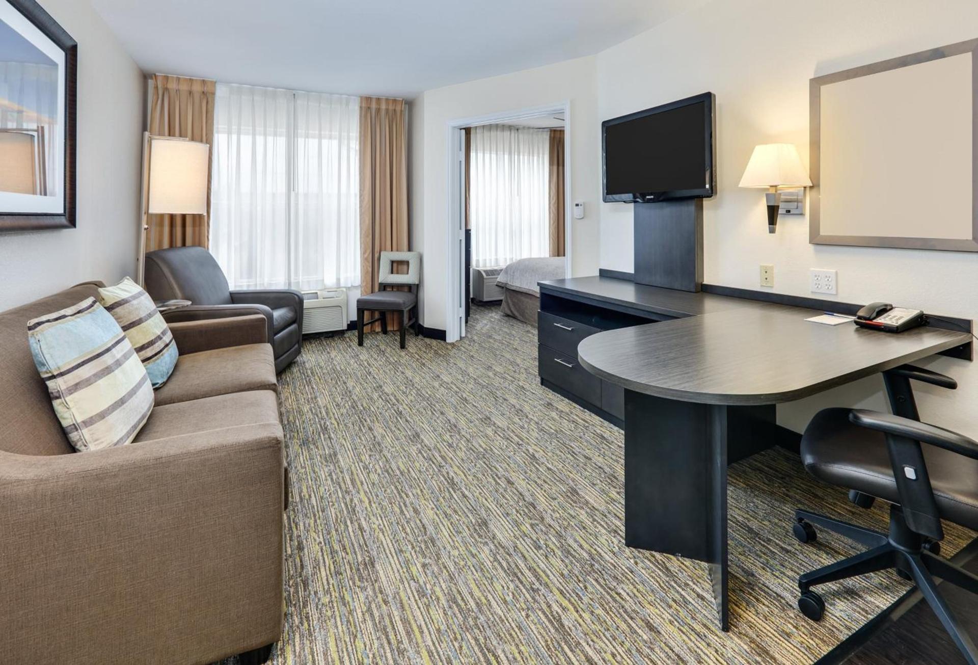 Candlewood Suites Dallas Market Center-Love Field by IHG photo 27