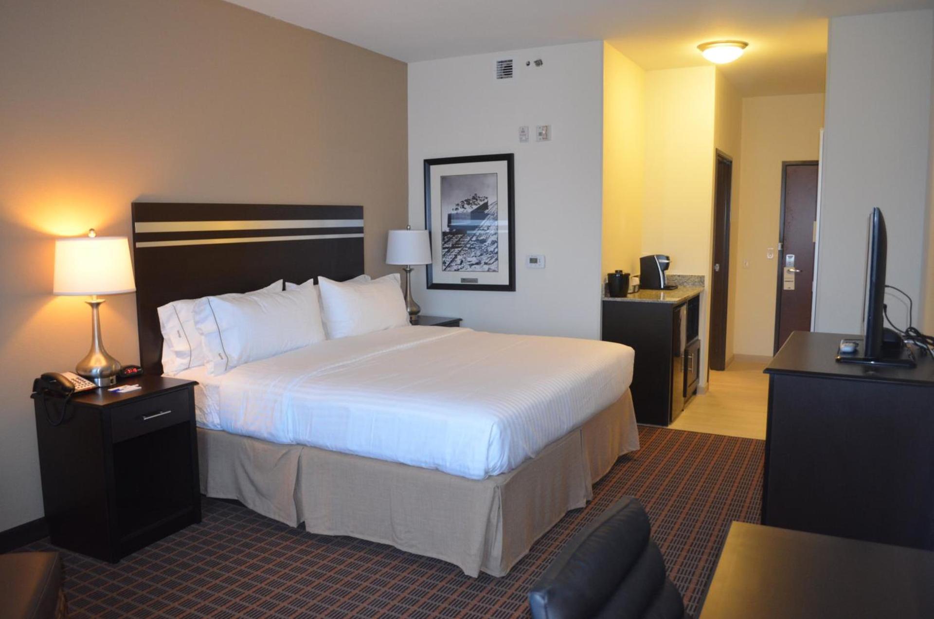 Holiday Inn Express & Suites Golden by IHG photo 42