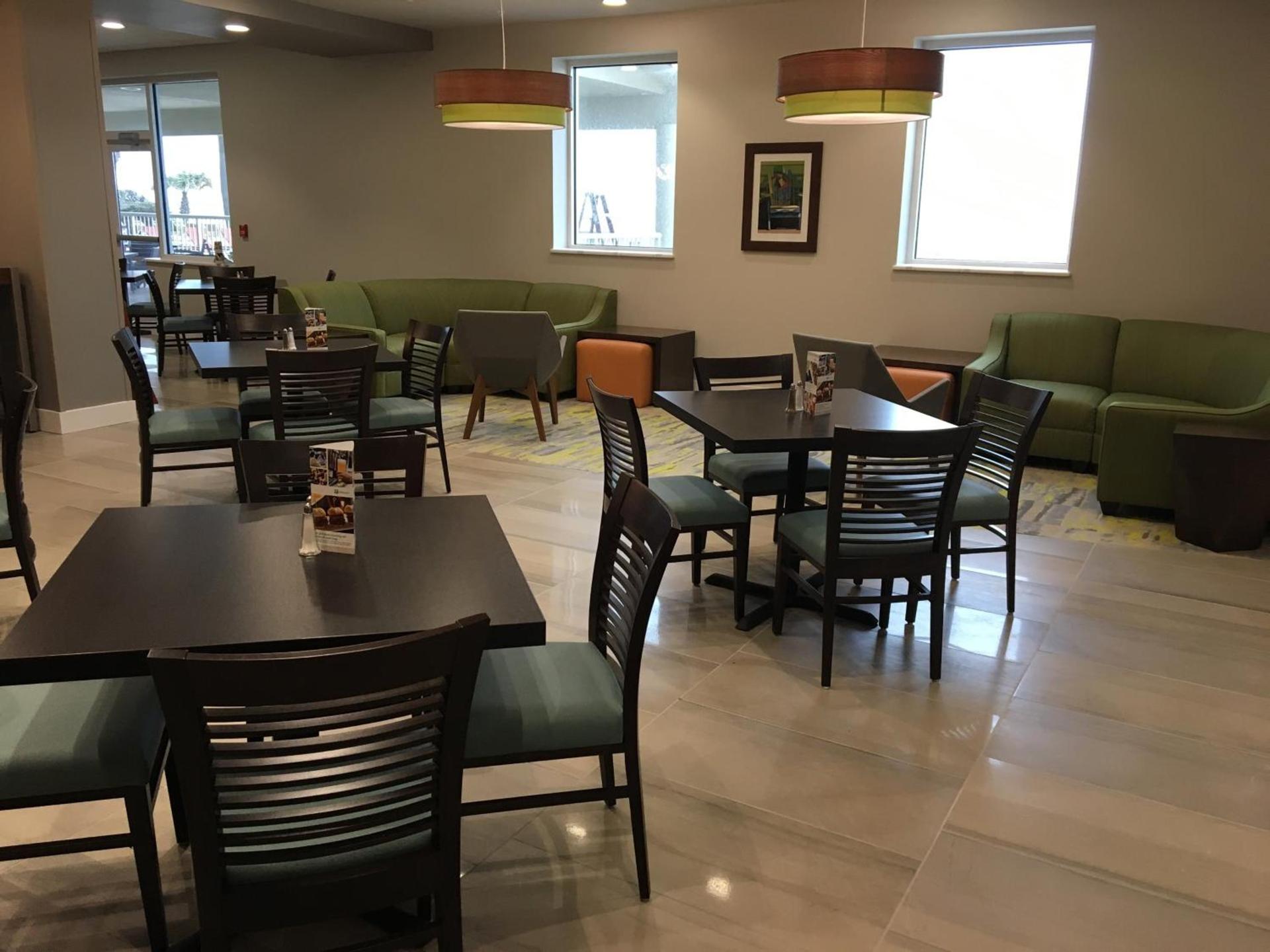 Holiday Inn Hotel & Suites Daytona Beach On The Ocean by IHG photo 46