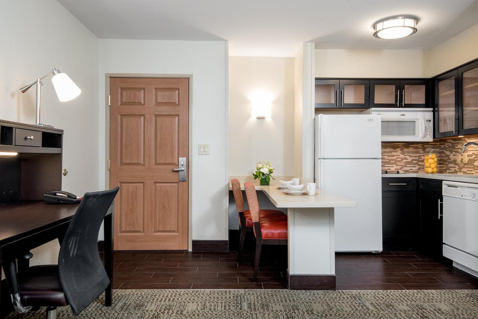 Staybridge Suites Chantilly Dulles Airport by IHG photo 9