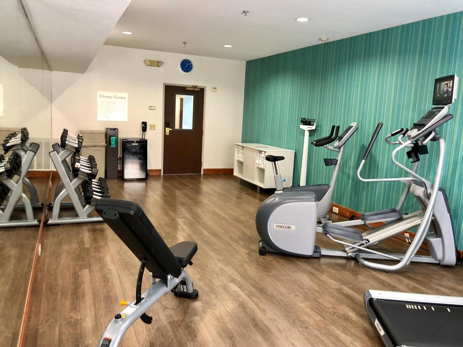 Holiday Inn Express Arlington Interstate 20 Parks Mall by IHG photo 6