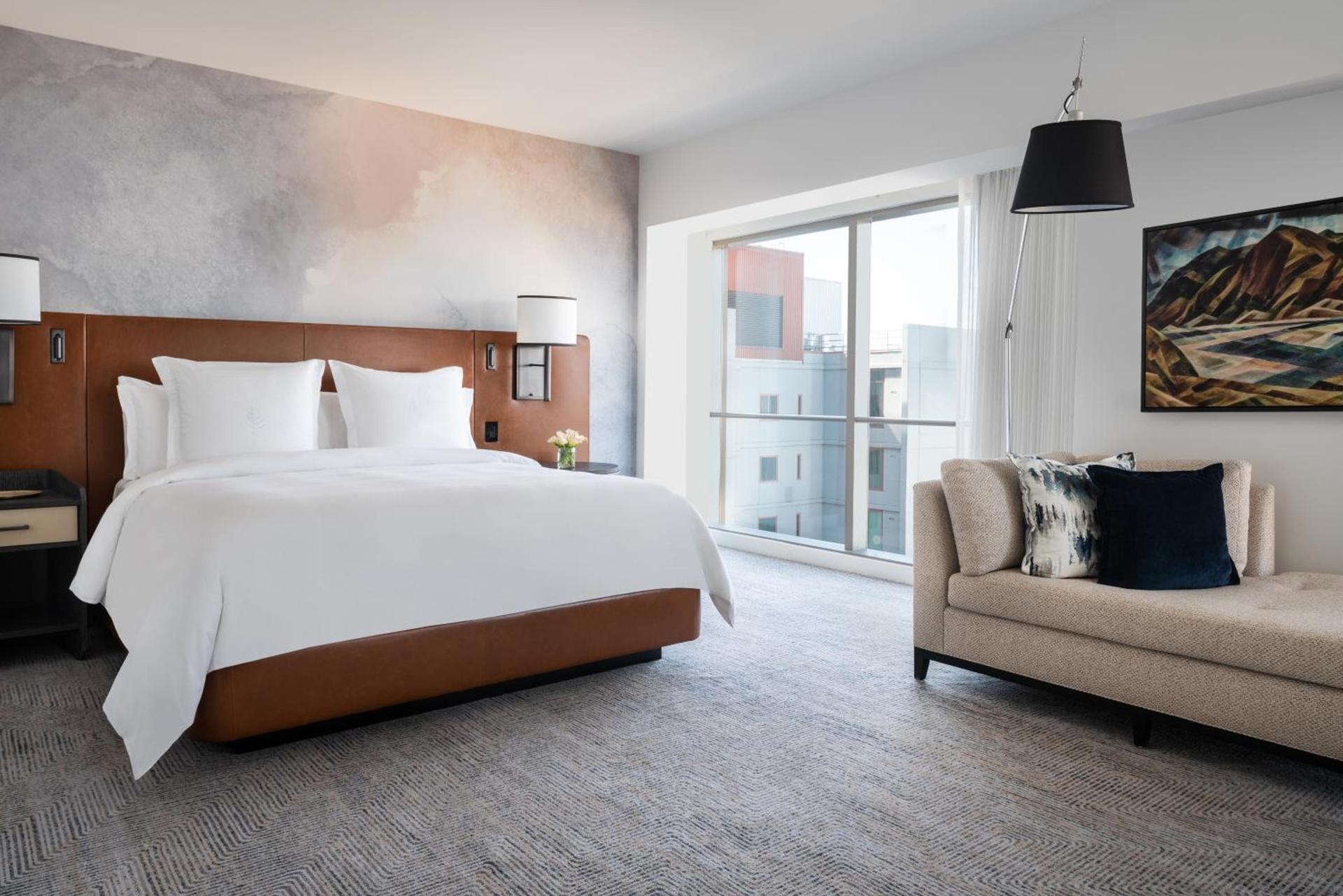 Four Seasons Hotel Seattle photo 10