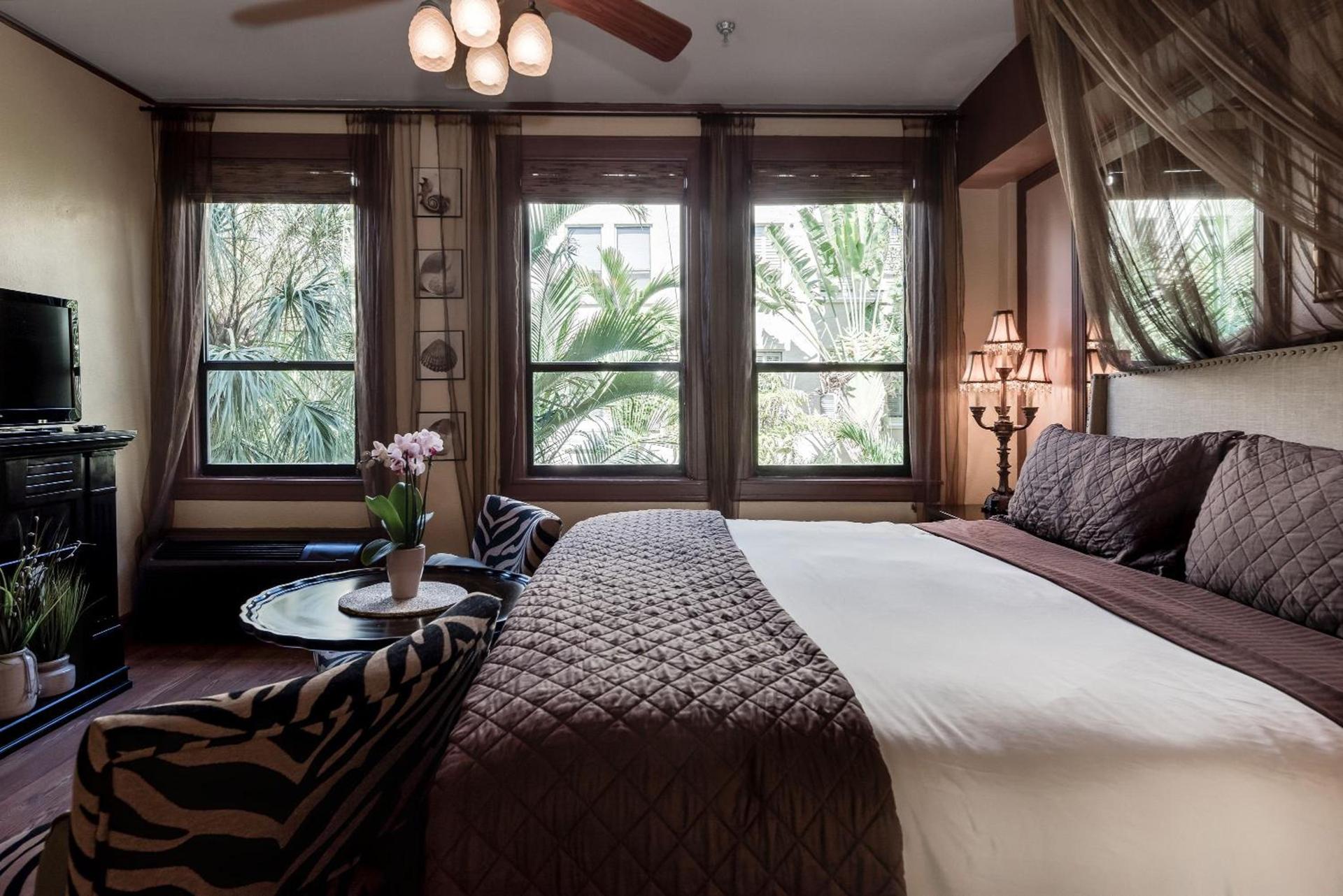 Hemingway Suites at Palm Beach Hotel Island photo 59