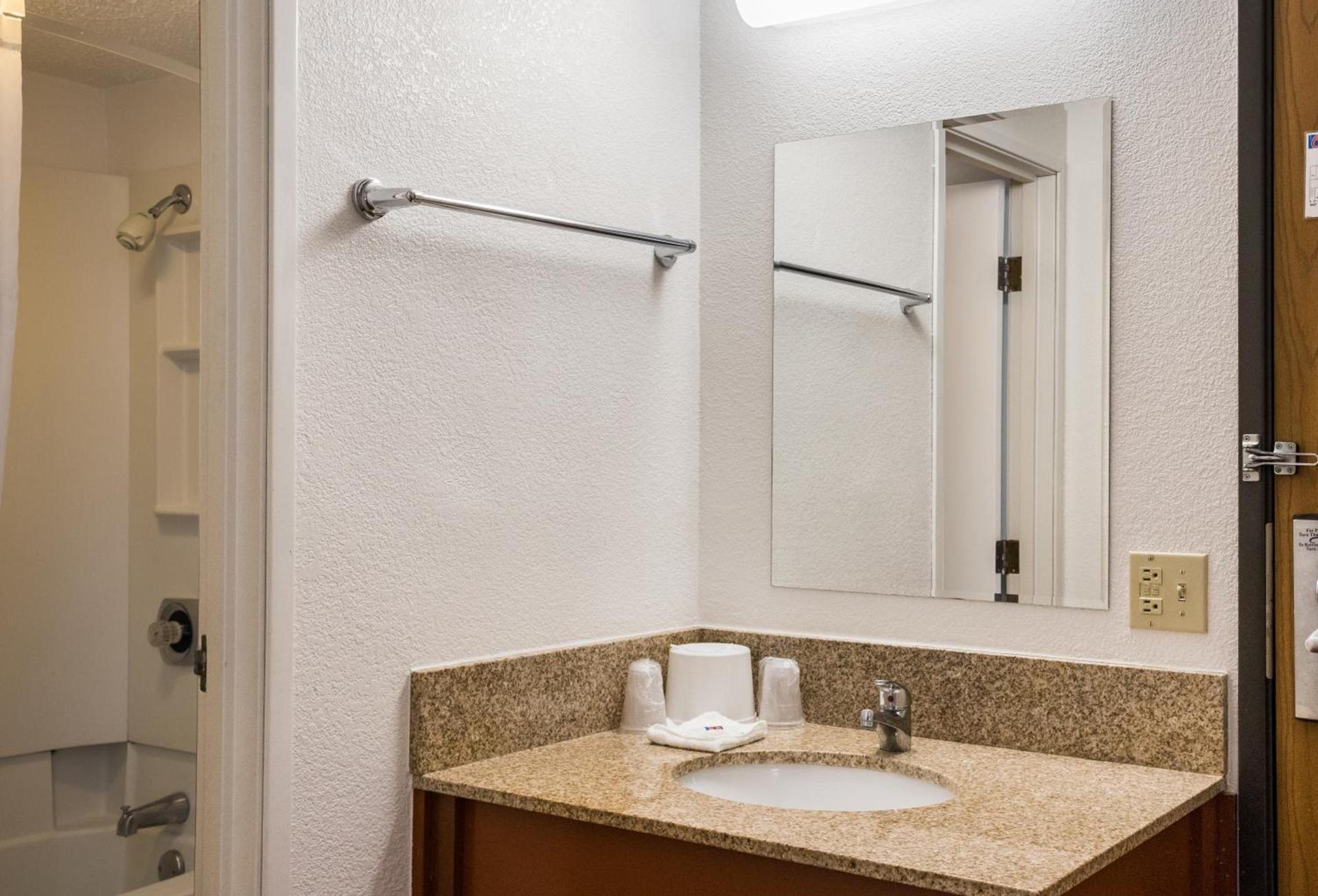 Motel 6-Prospect Heights, IL photo 31