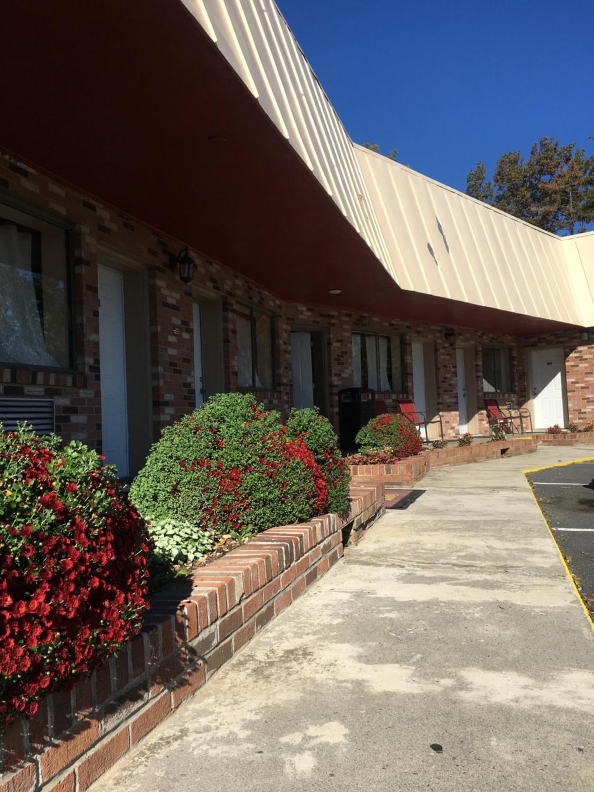 ANS INN & SUITES photo 1