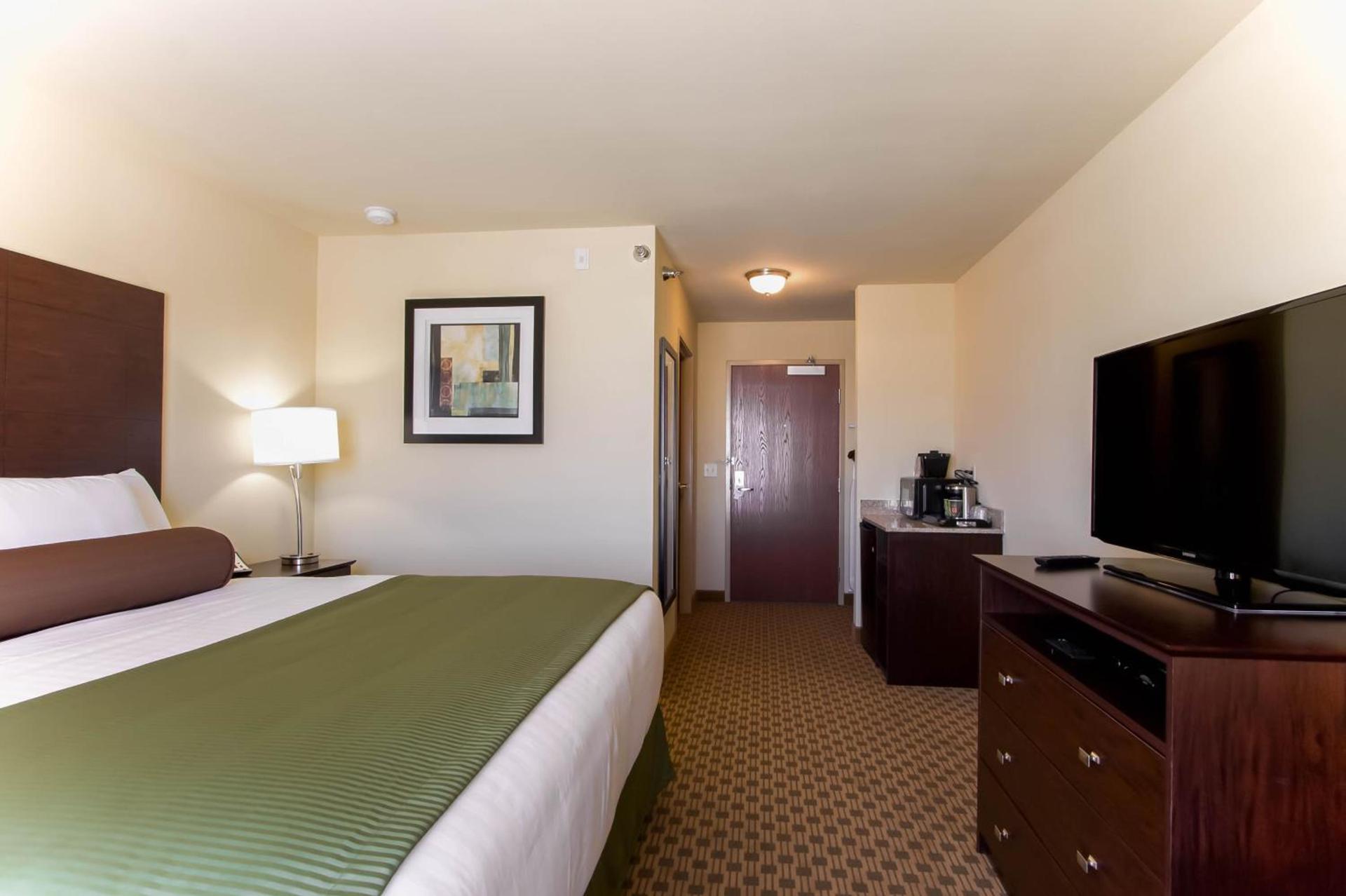 Cobblestone Inn & Suites - Eads photo 20