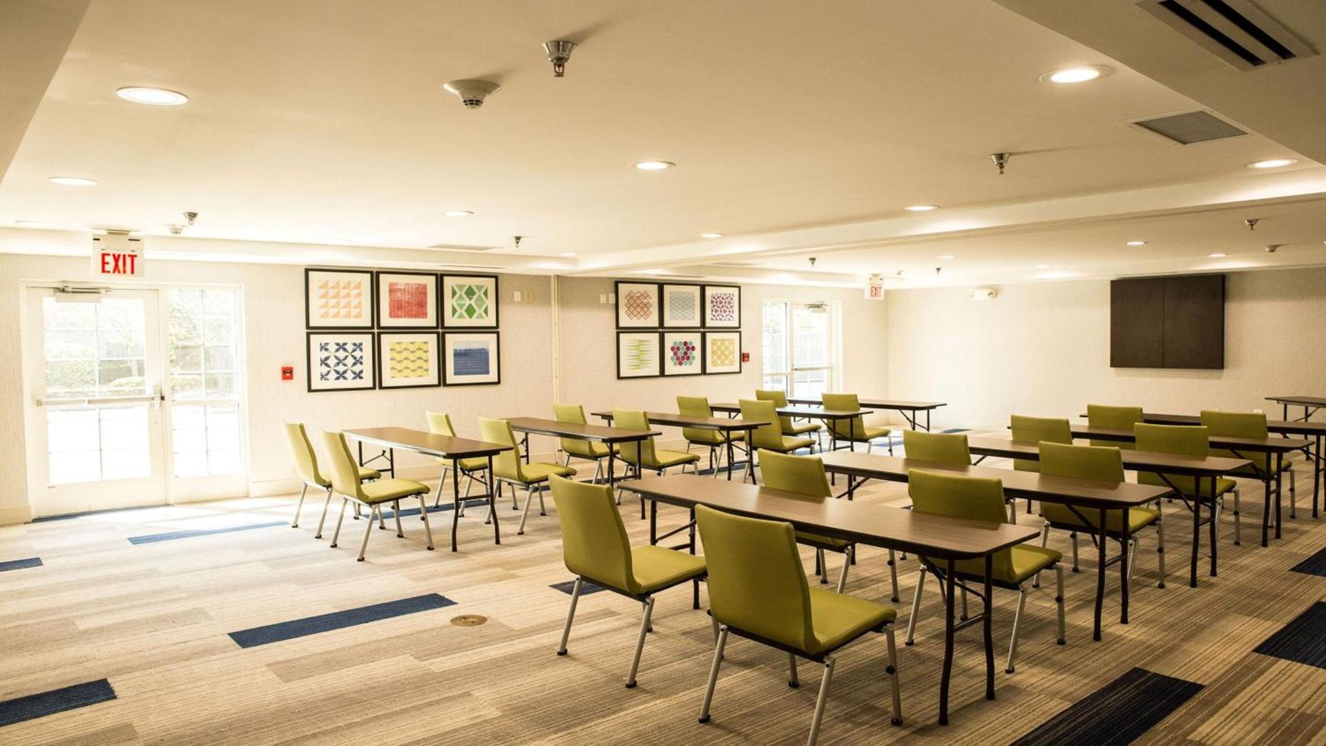 Holiday Inn Express - Columbus - Dublin by IHG photo 13
