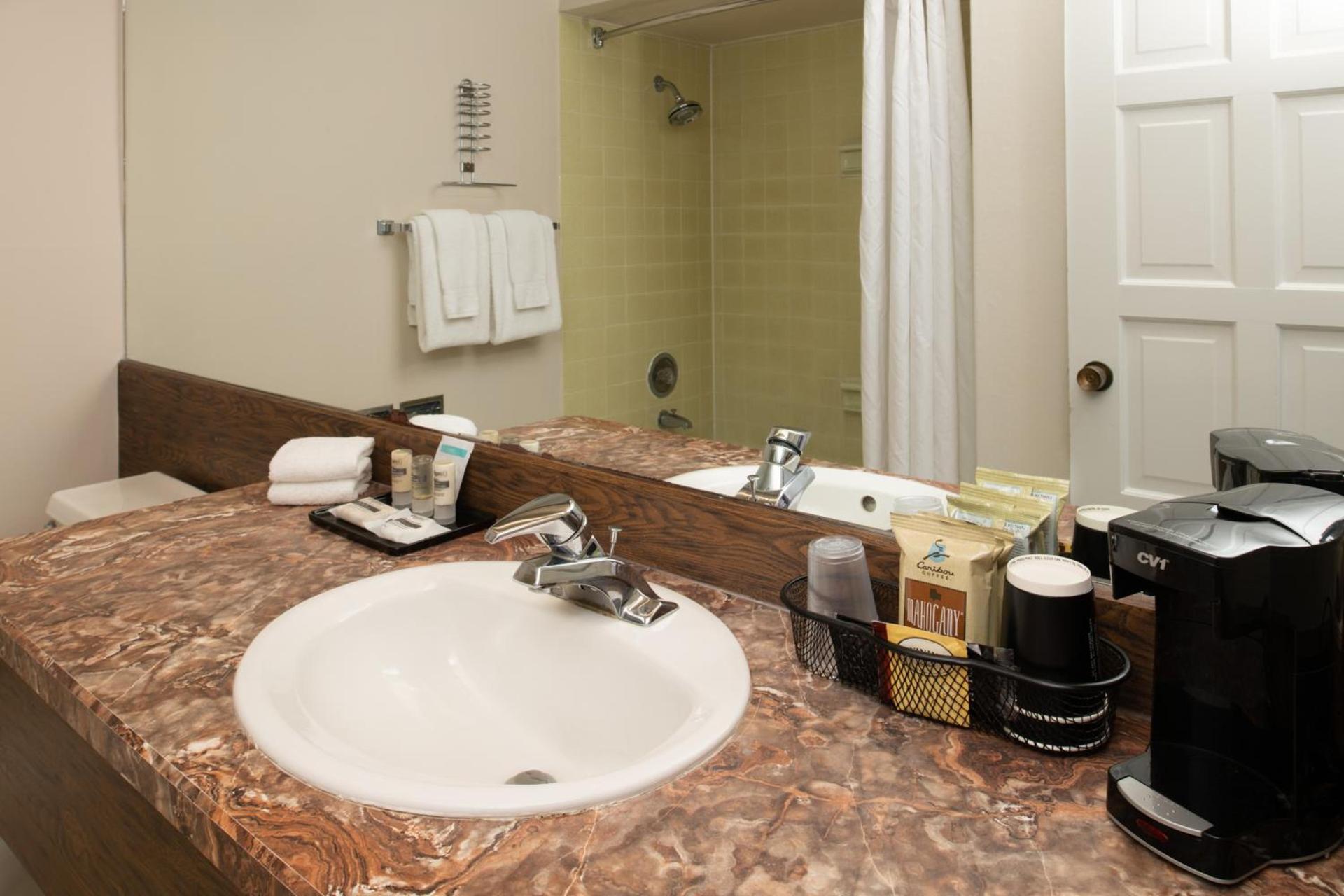Astoria Riverwalk Inn photo 21