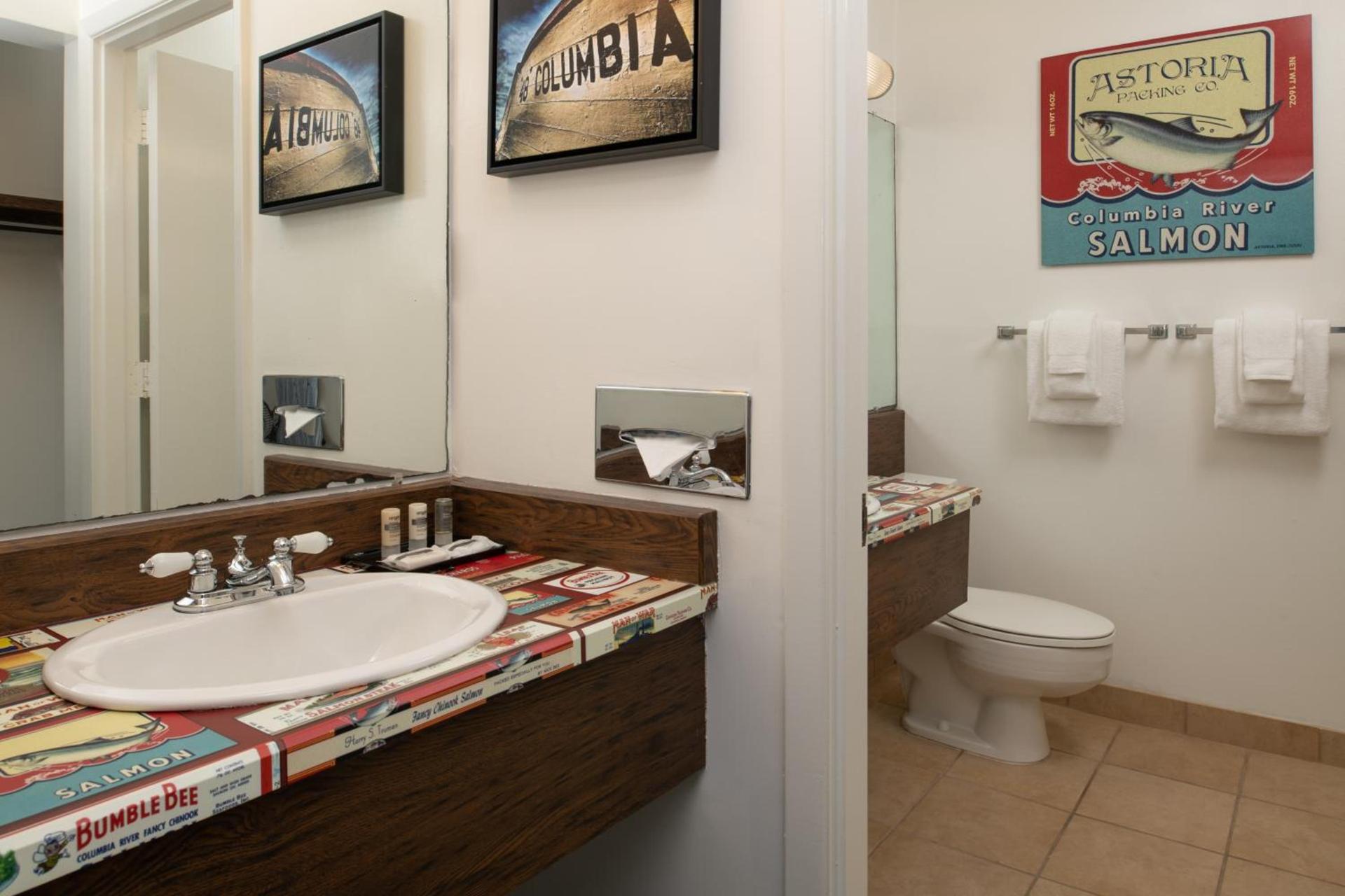 Astoria Riverwalk Inn photo 7