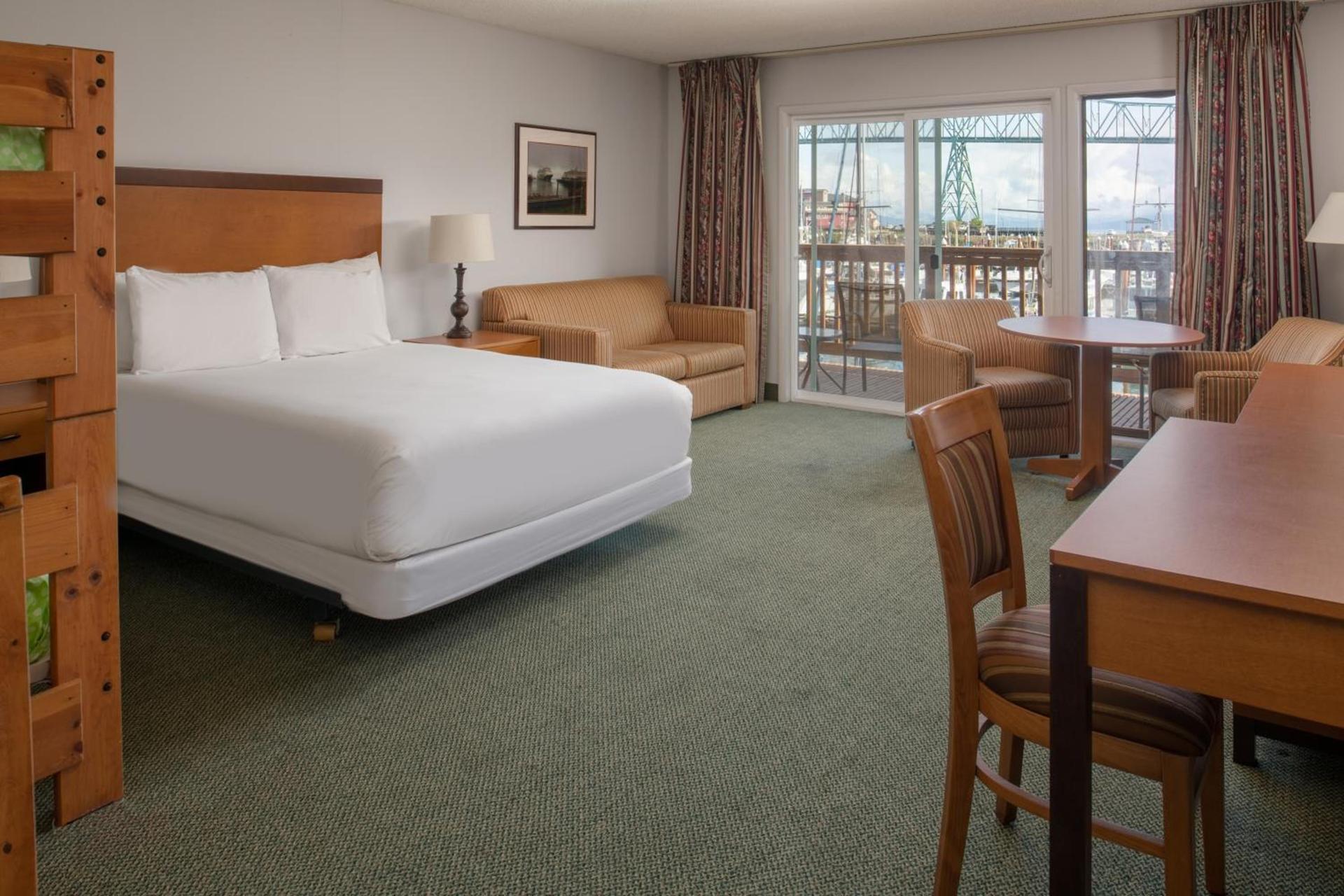 Astoria Riverwalk Inn photo 31