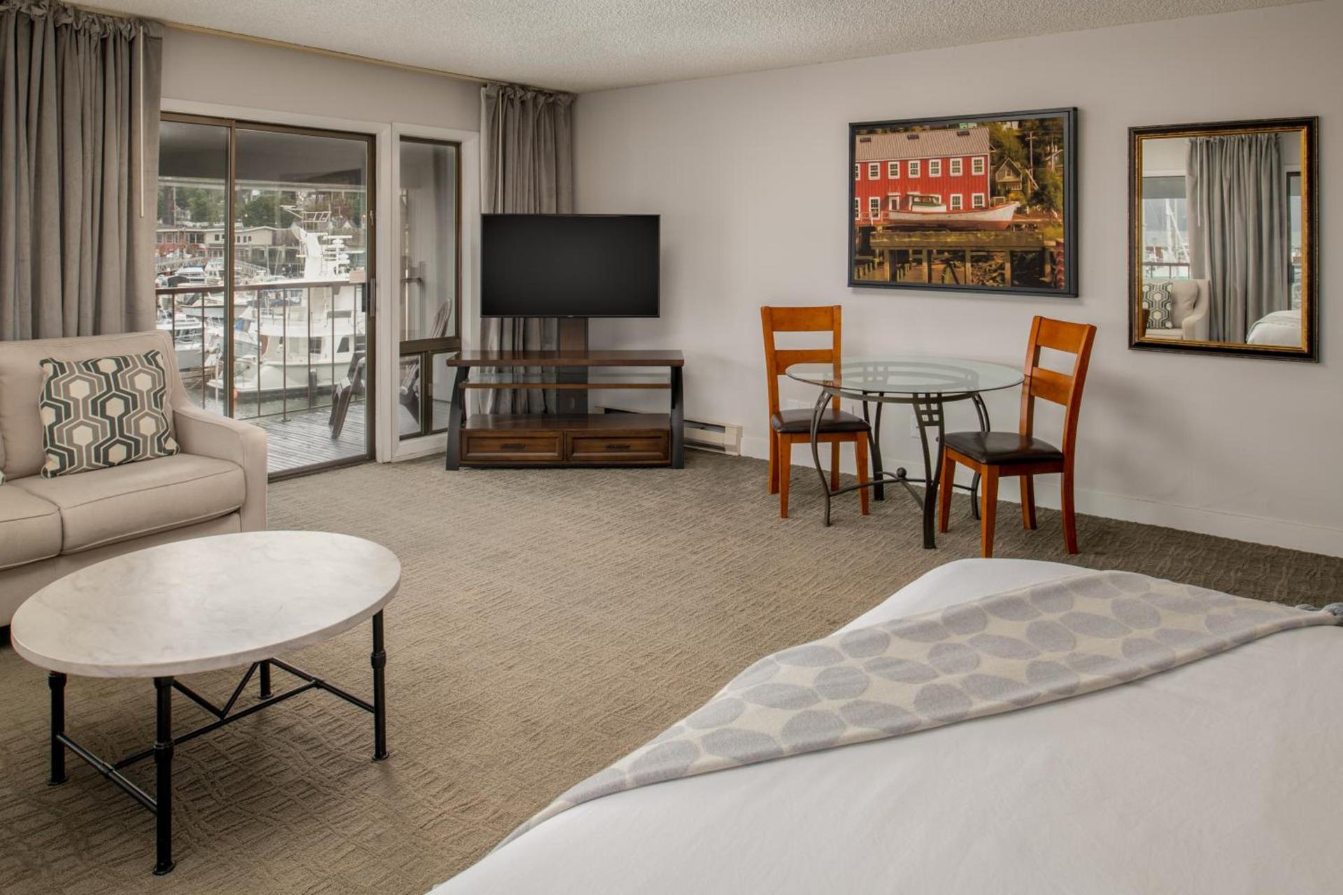 Astoria Riverwalk Inn photo 38