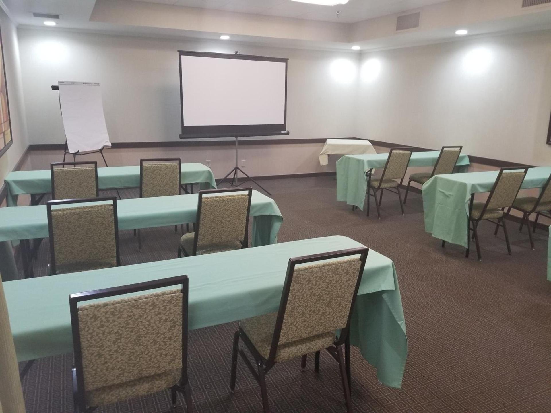 Holiday Inn Express Little Rock-Airport by IHG photo 22