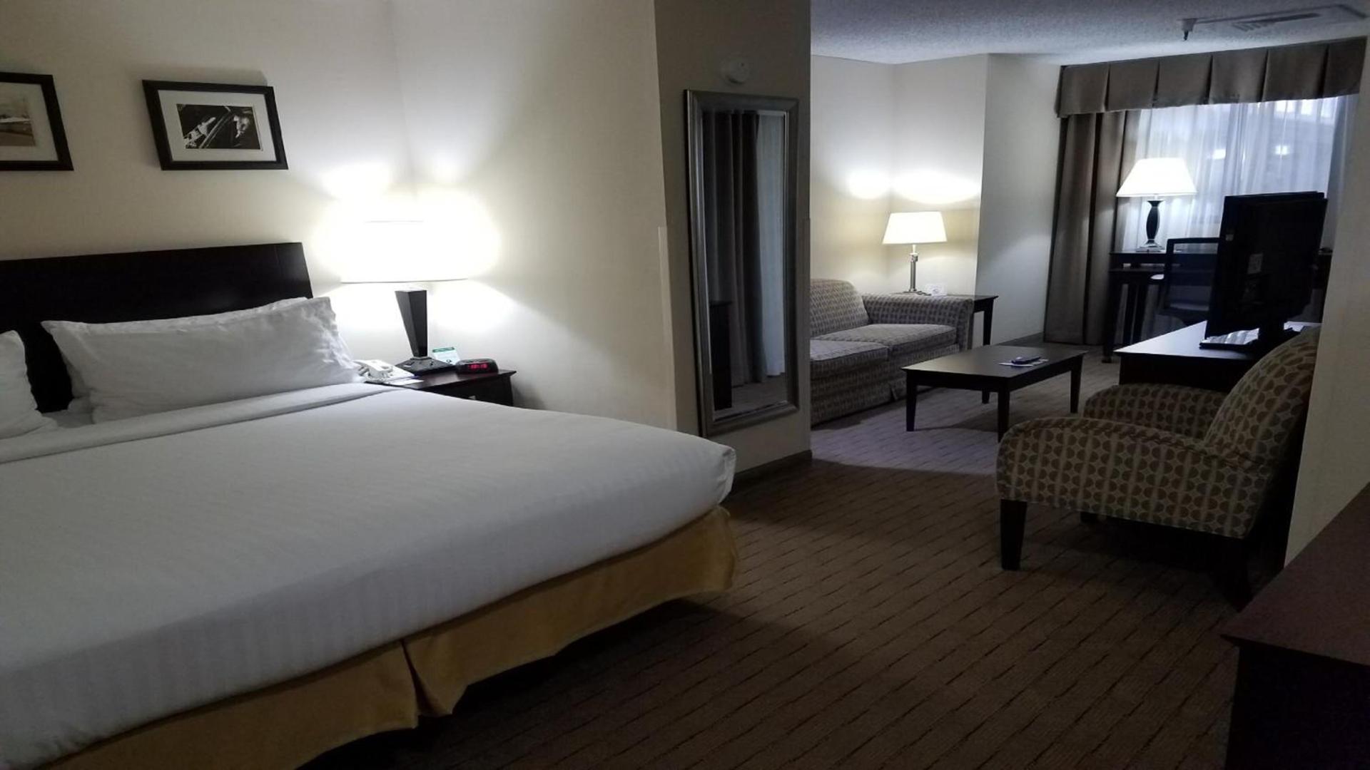 Holiday Inn Express Little Rock-Airport by IHG photo 16