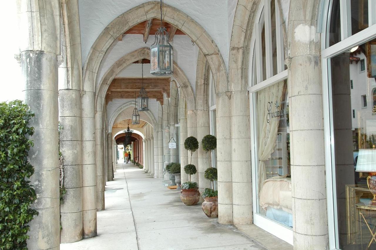 Hemingway Suites at Palm Beach Hotel Island photo 11