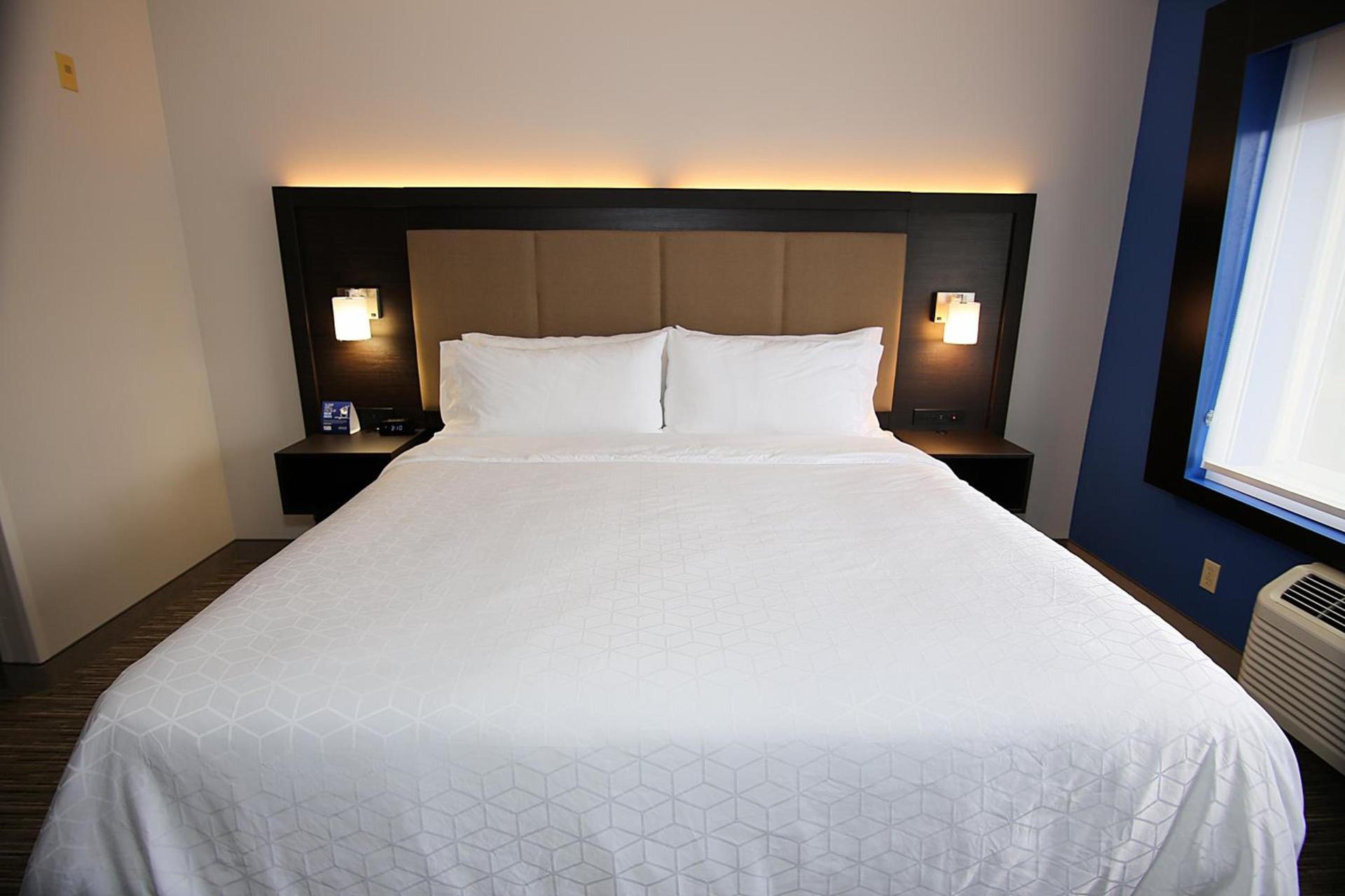Holiday Inn Express Hotel & Suites Ashland by IHG photo 19