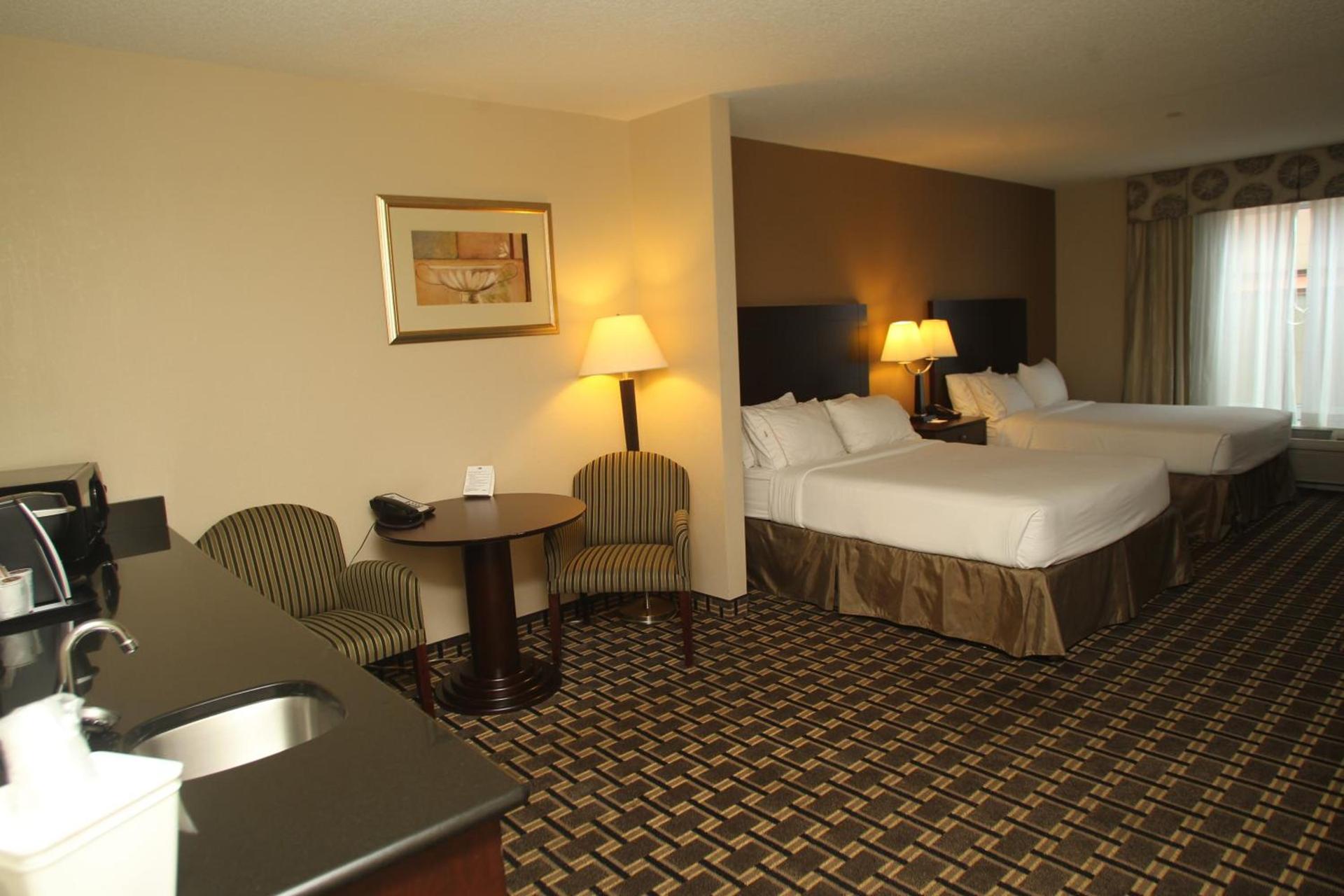 Holiday Inn Express Pembroke by IHG photo 35
