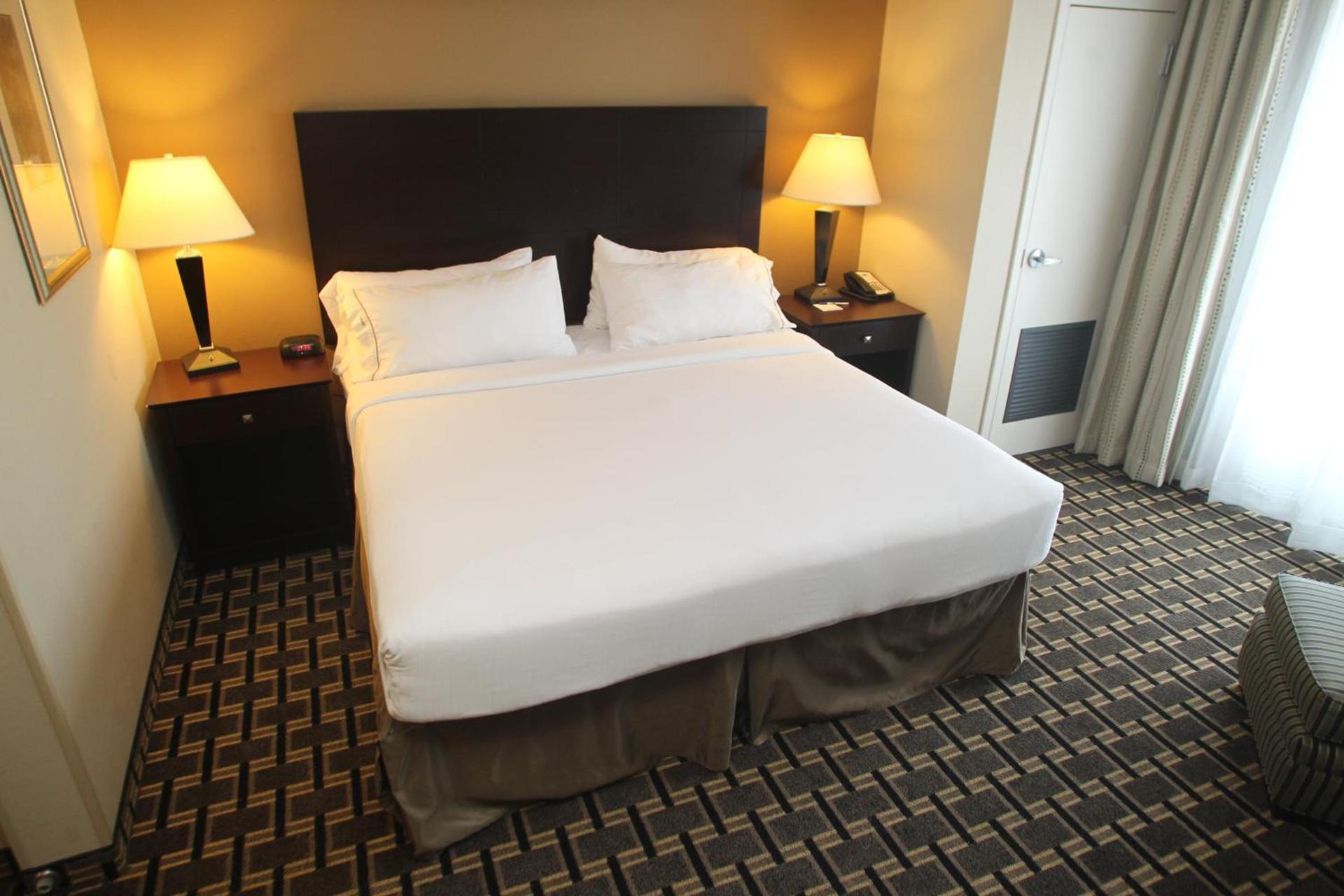 Holiday Inn Express Pembroke by IHG photo 39