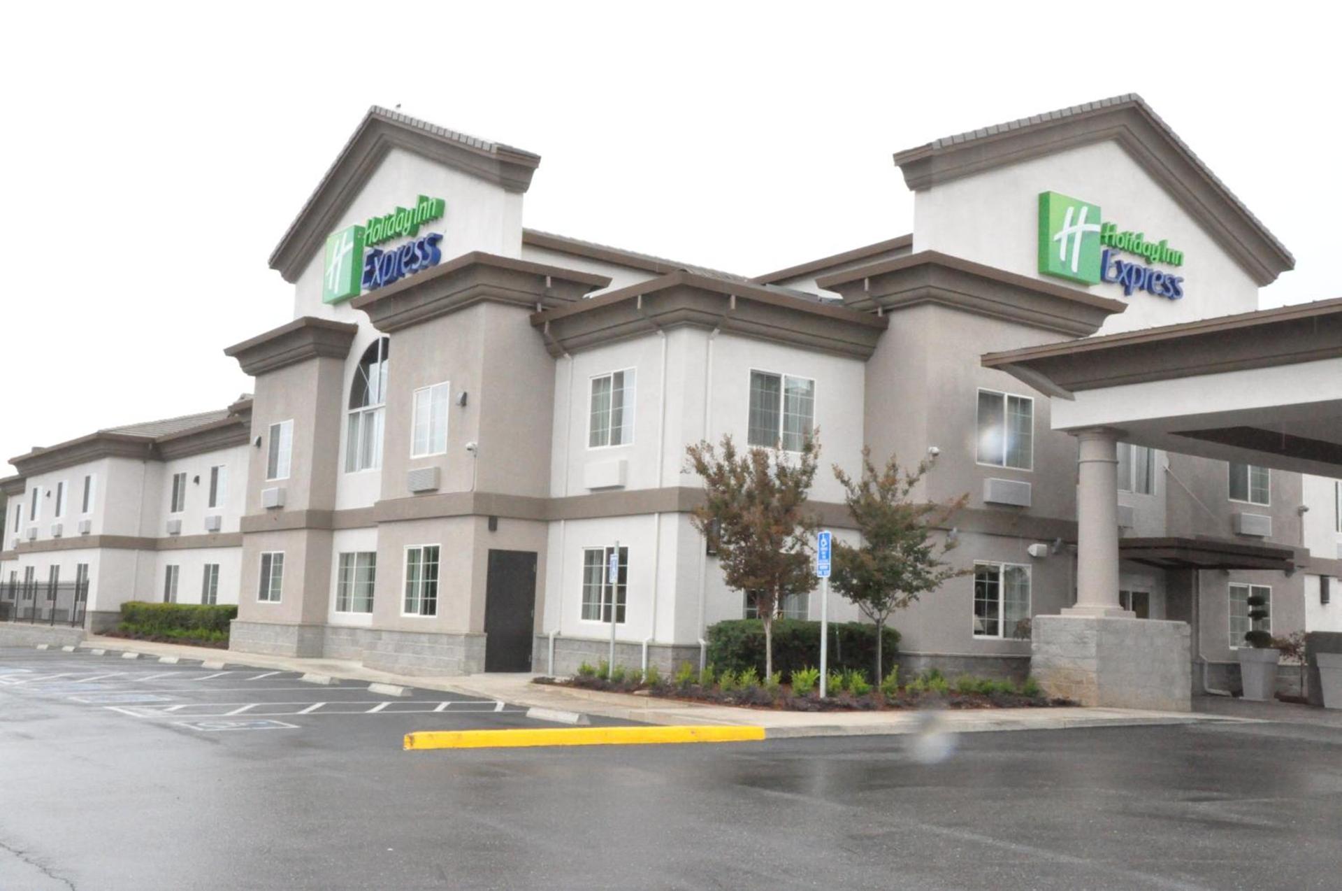 Holiday Inn Express & Suites Jackson by IHG — hotel in Jackson