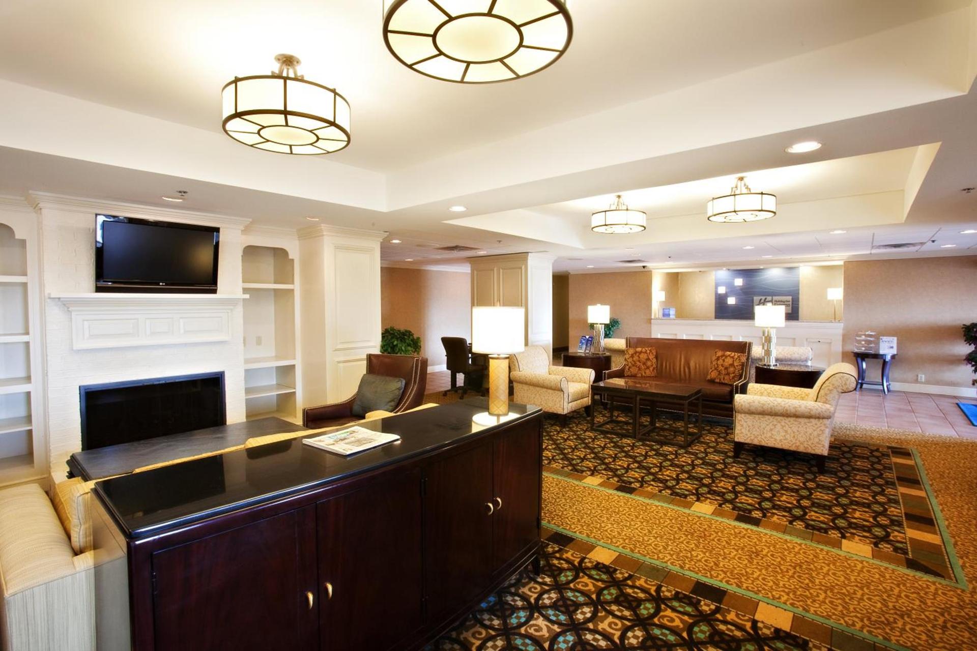 Holiday Inn Express Indianapolis Airport by IHG photo 20