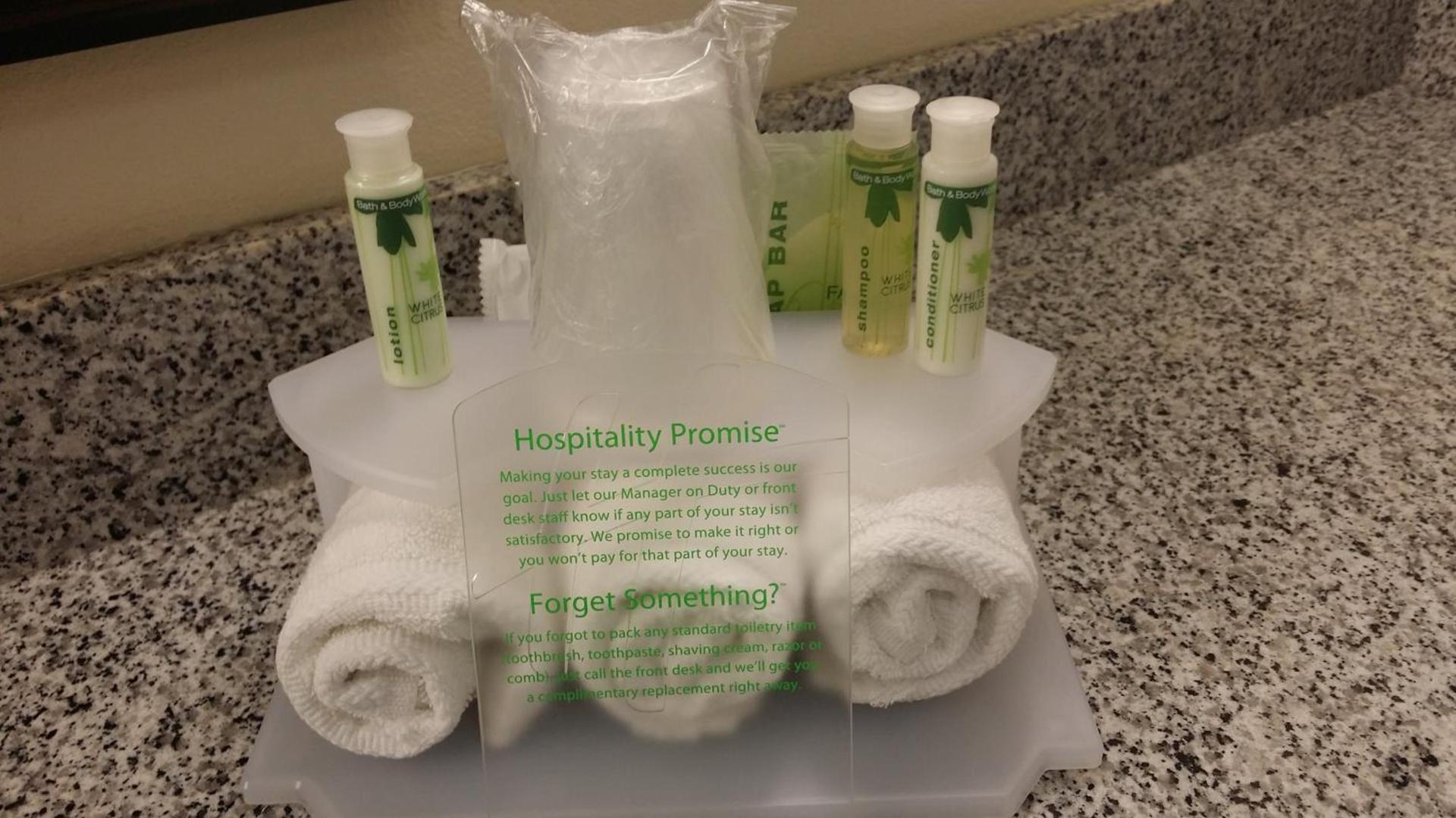 Holiday Inn Express Hotel & Suites York by IHG photo 8