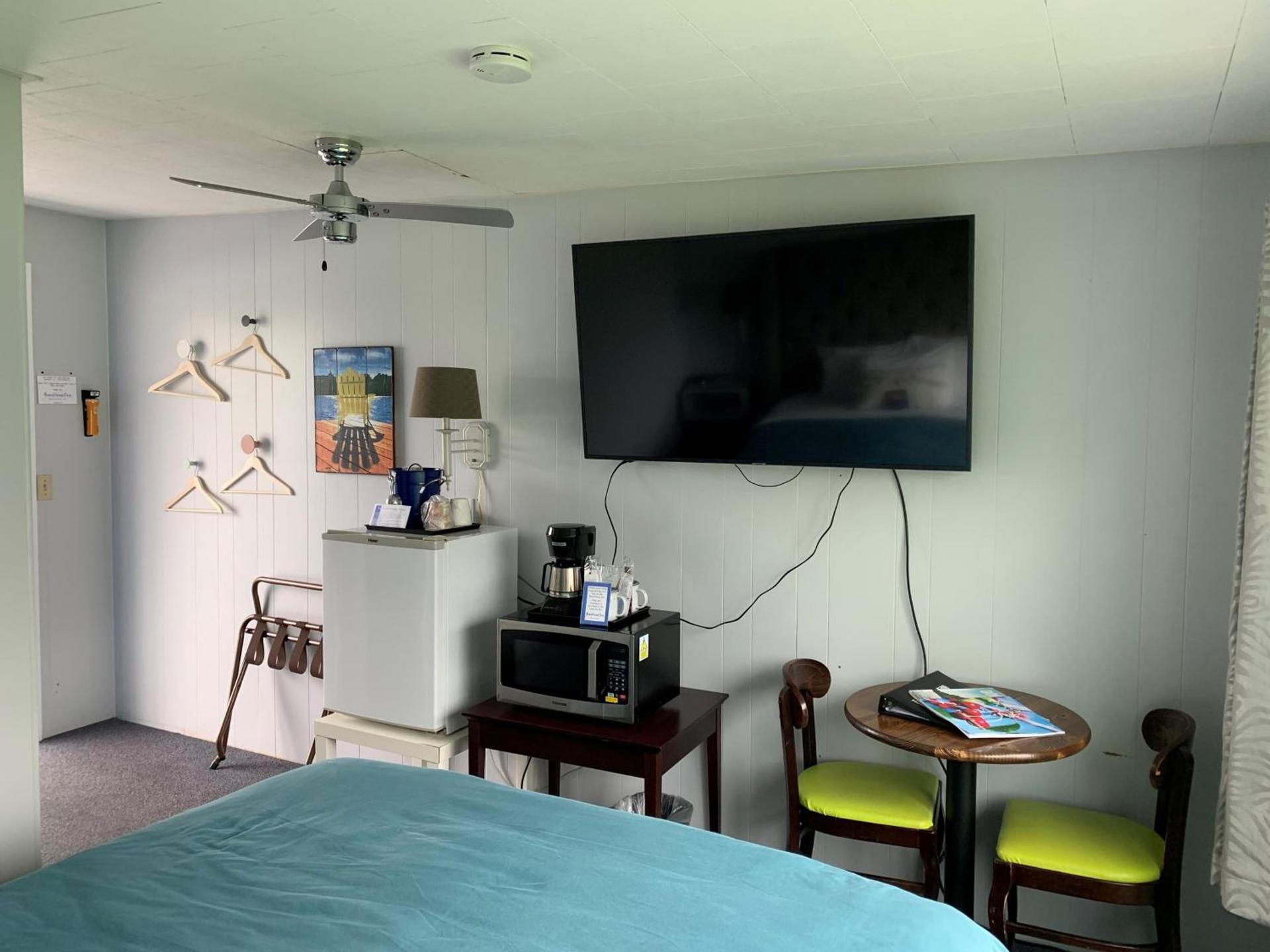 Beachfront Inn photo 96
