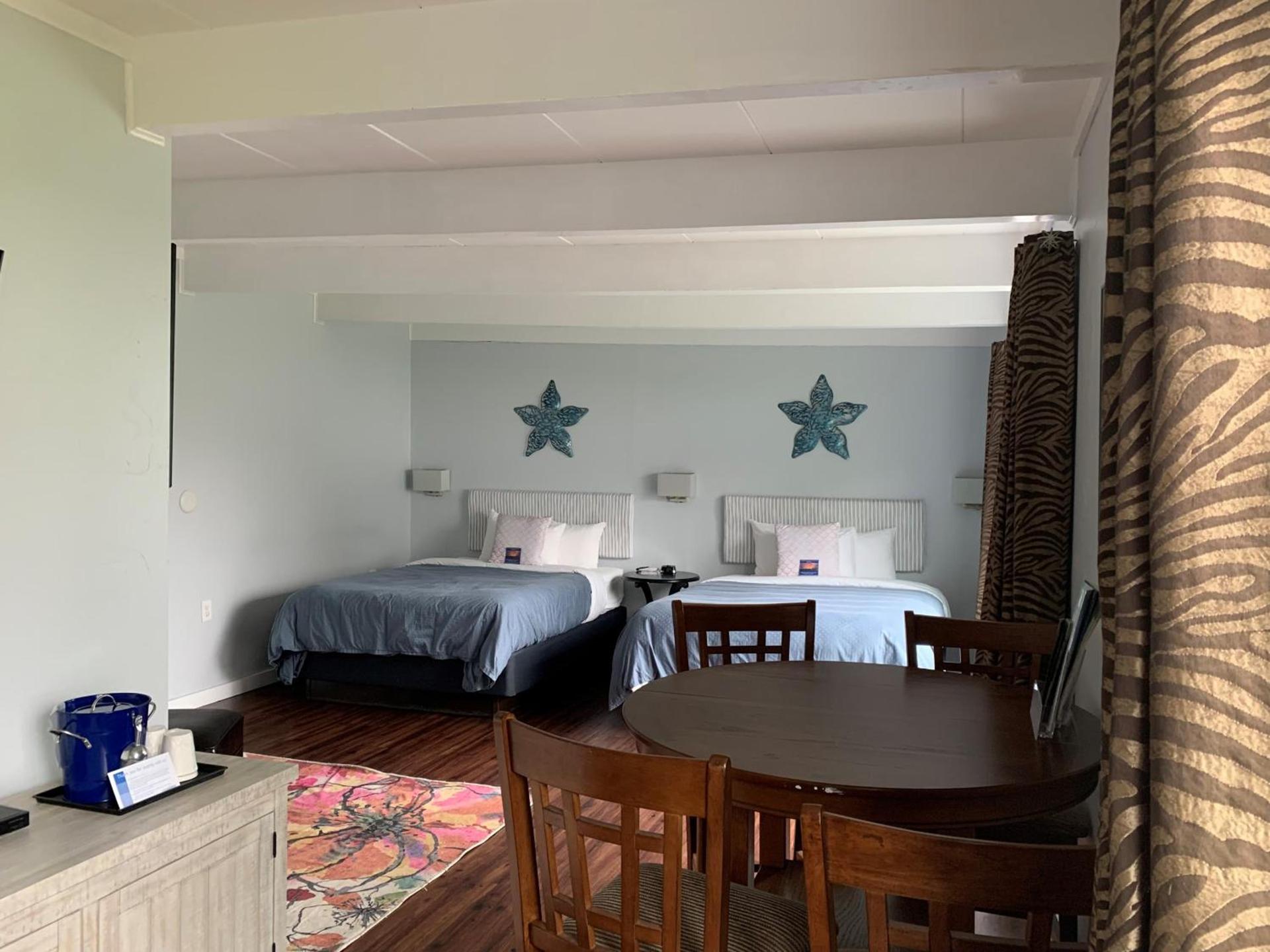 Beachfront Inn photo 63